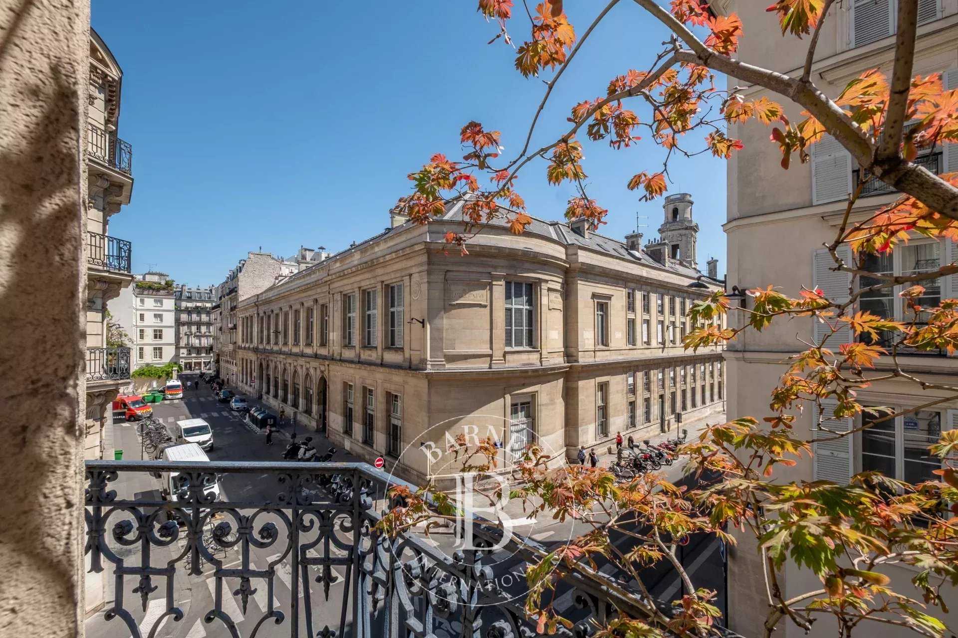 Apartment Paris 75006  -  ref 85870665 (picture 1)