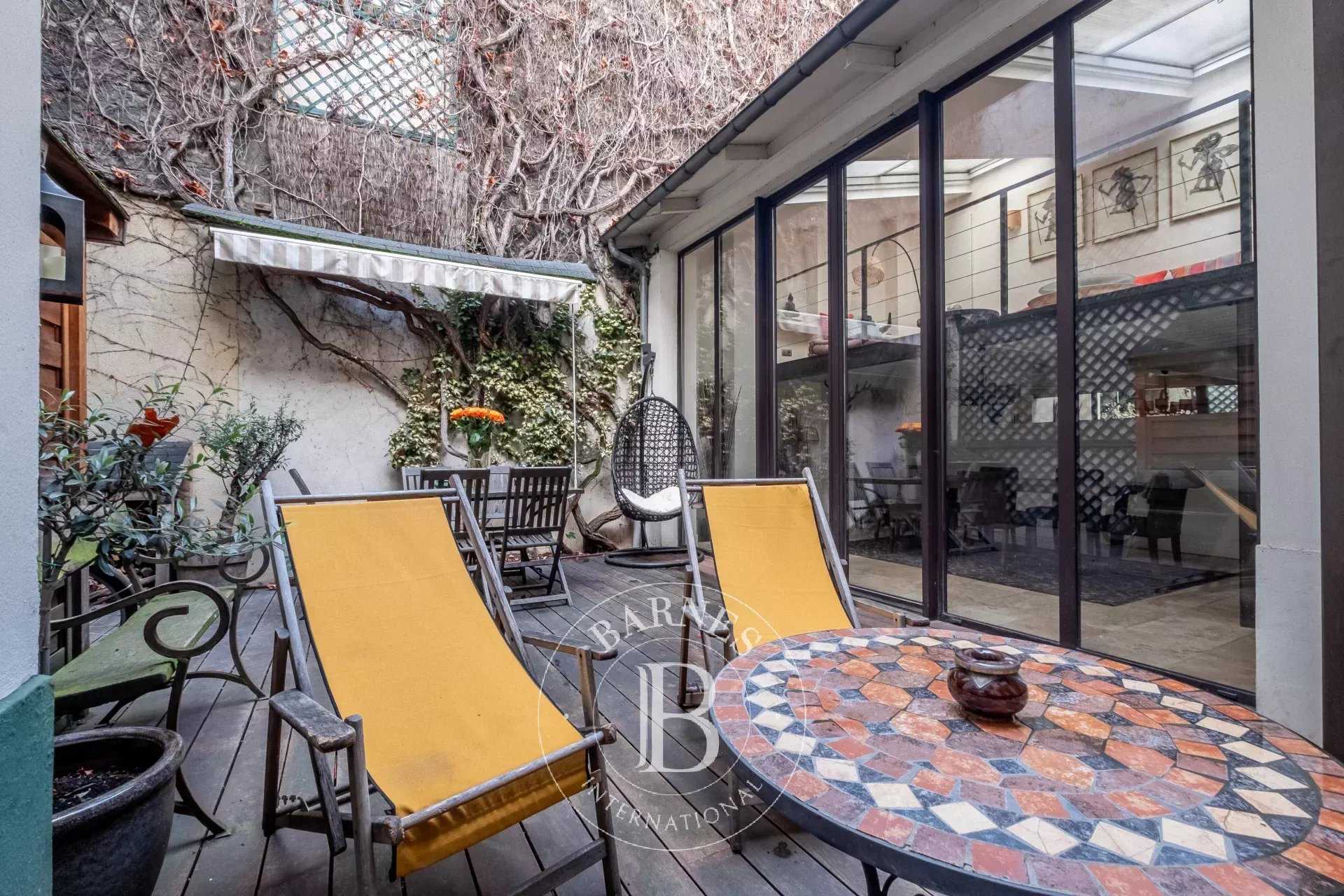 Paris  - Maison 7 Pi&egrave;ces 7 Chambres