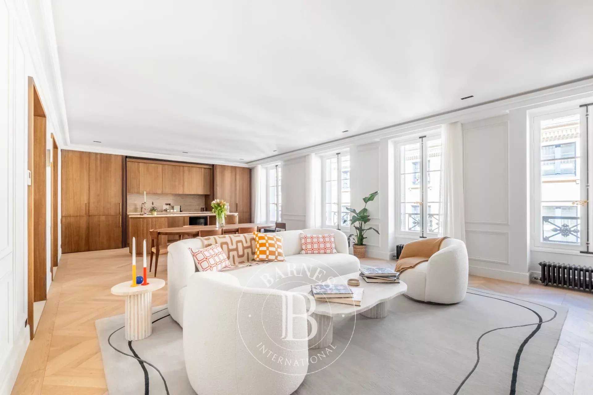 Appartement Paris 75007  -  ref 85647555 (picture 1)