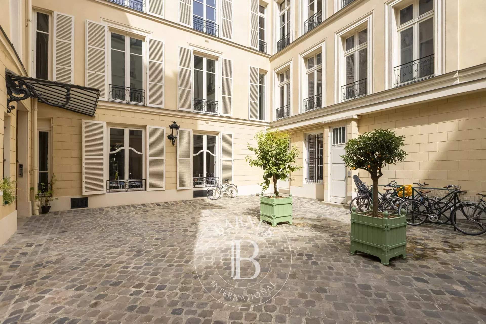 Paris  - Apartment 4 Bedrooms - picture 16