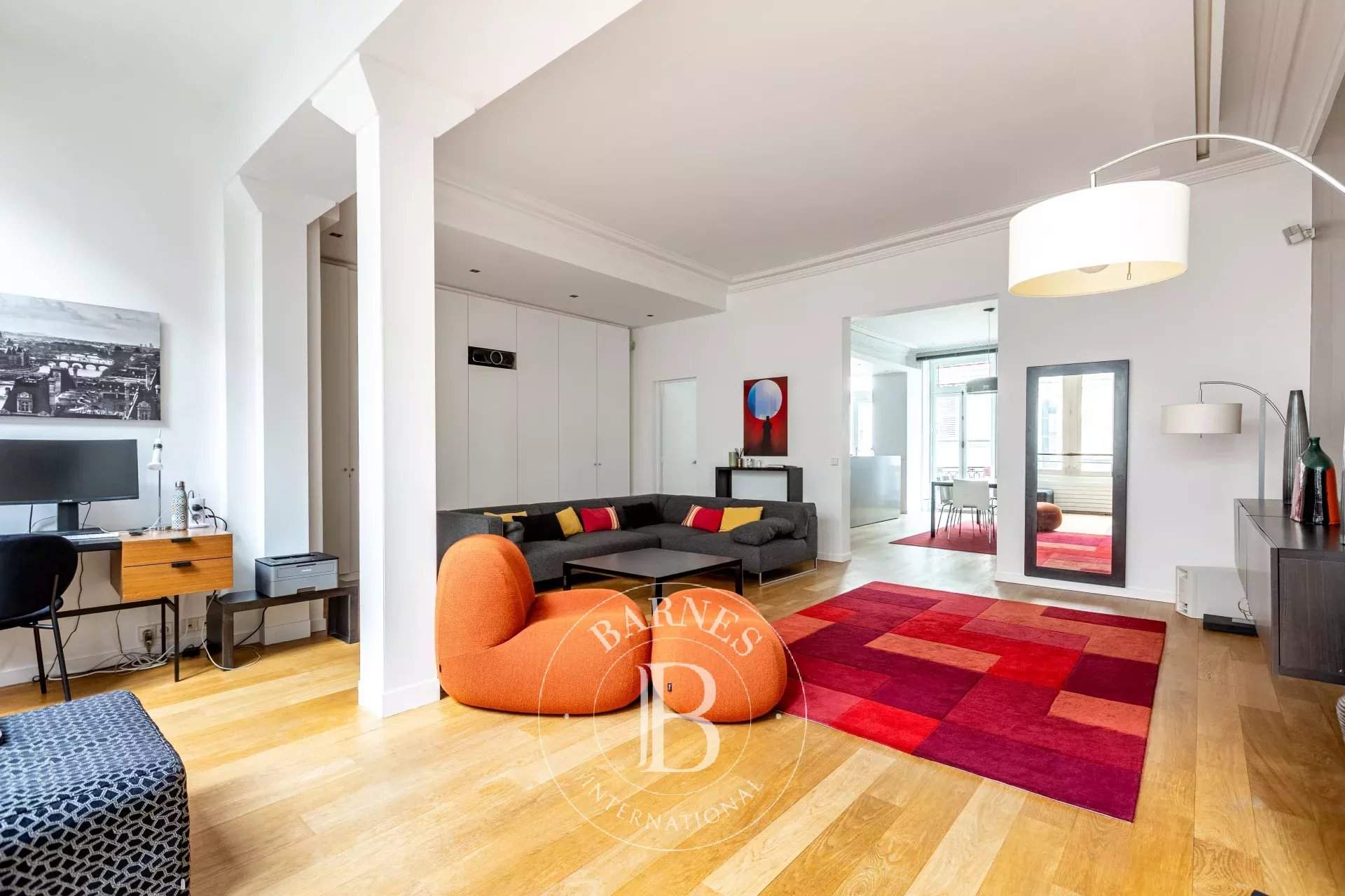 Paris  - Appartement 3 Pi&egrave;ces 2 Chambres - picture 2