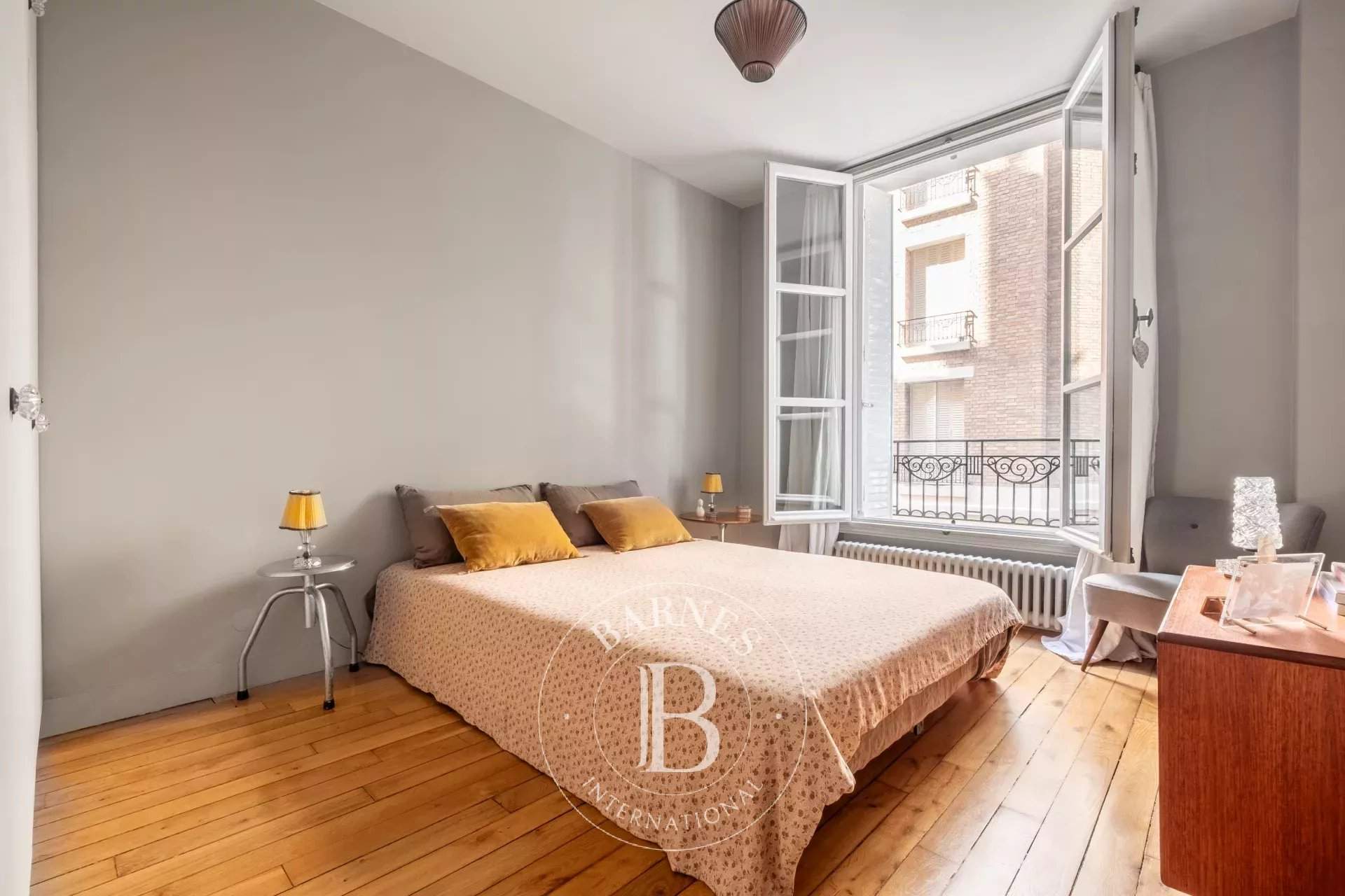 Paris  - Appartement 5 Pi&egrave;ces 3 Chambres - picture 12