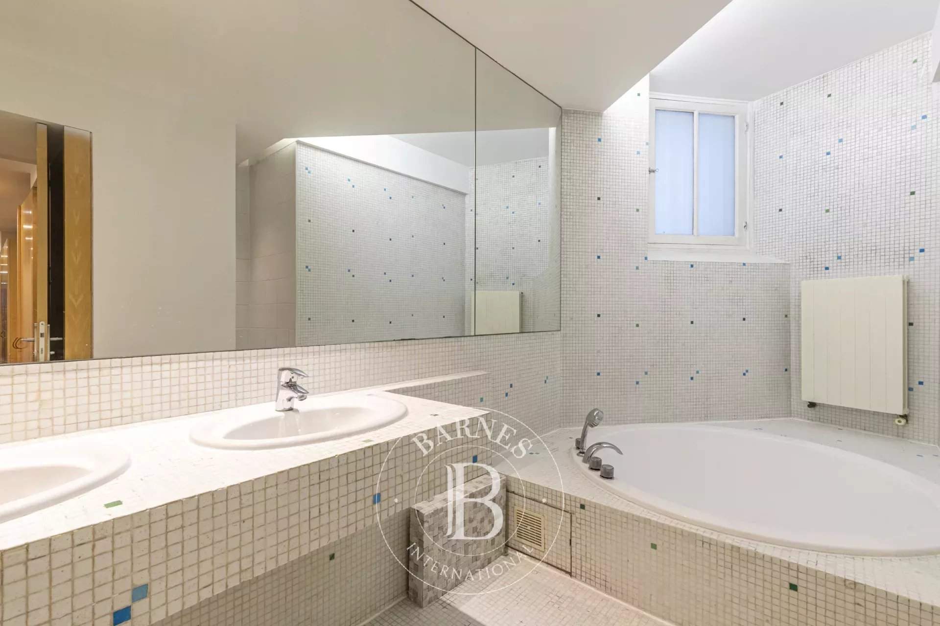 Paris  - Apartment 3 Bedrooms - picture 13