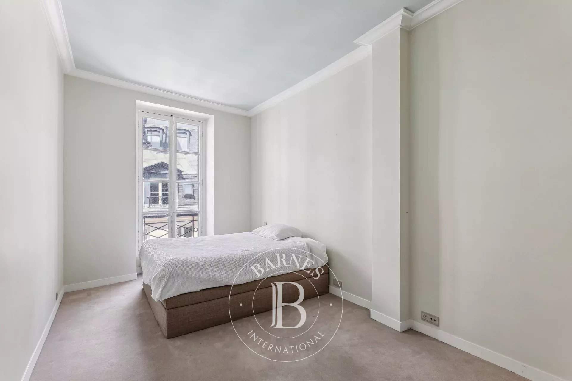 Paris  - Apartment 2 Bedrooms - picture 9