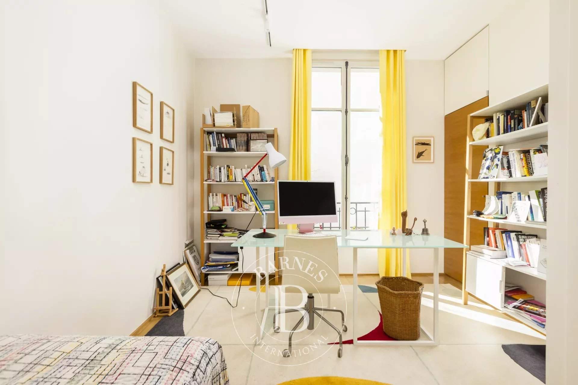 Paris  - Apartment 3 Bedrooms - picture 13