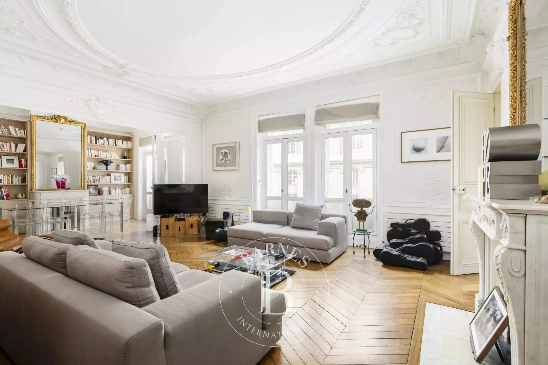 Paris  - Appartement 6 Pièces 3 Chambres - picture 2
