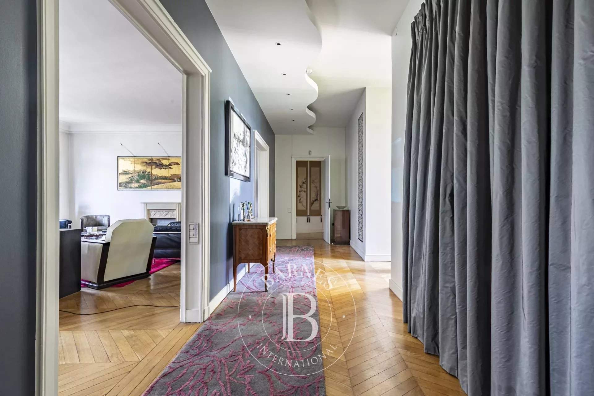 Paris  - Appartement 8 Pièces 4 Chambres - picture 4