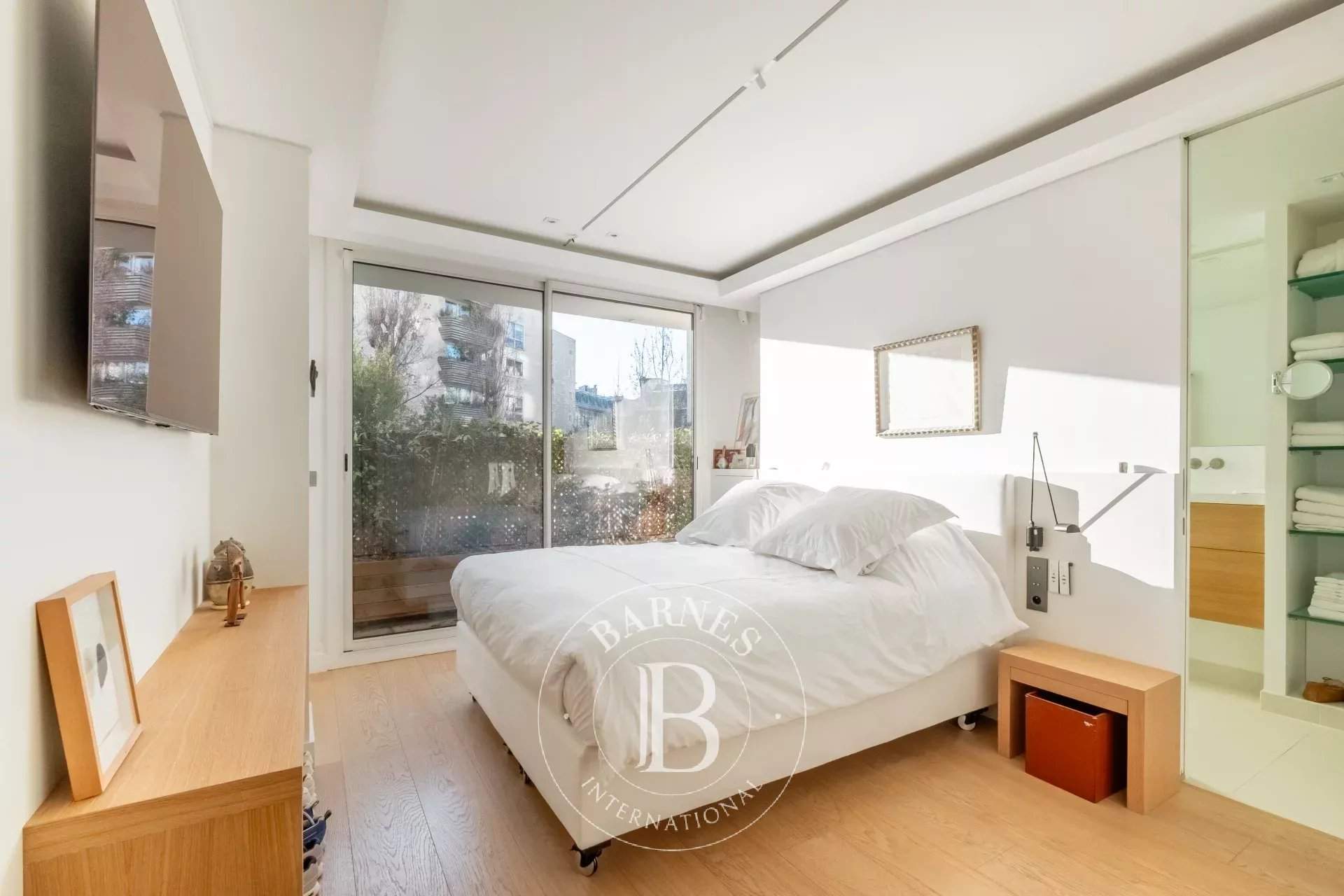 Paris  - Apartment 2 Bedrooms - picture 9