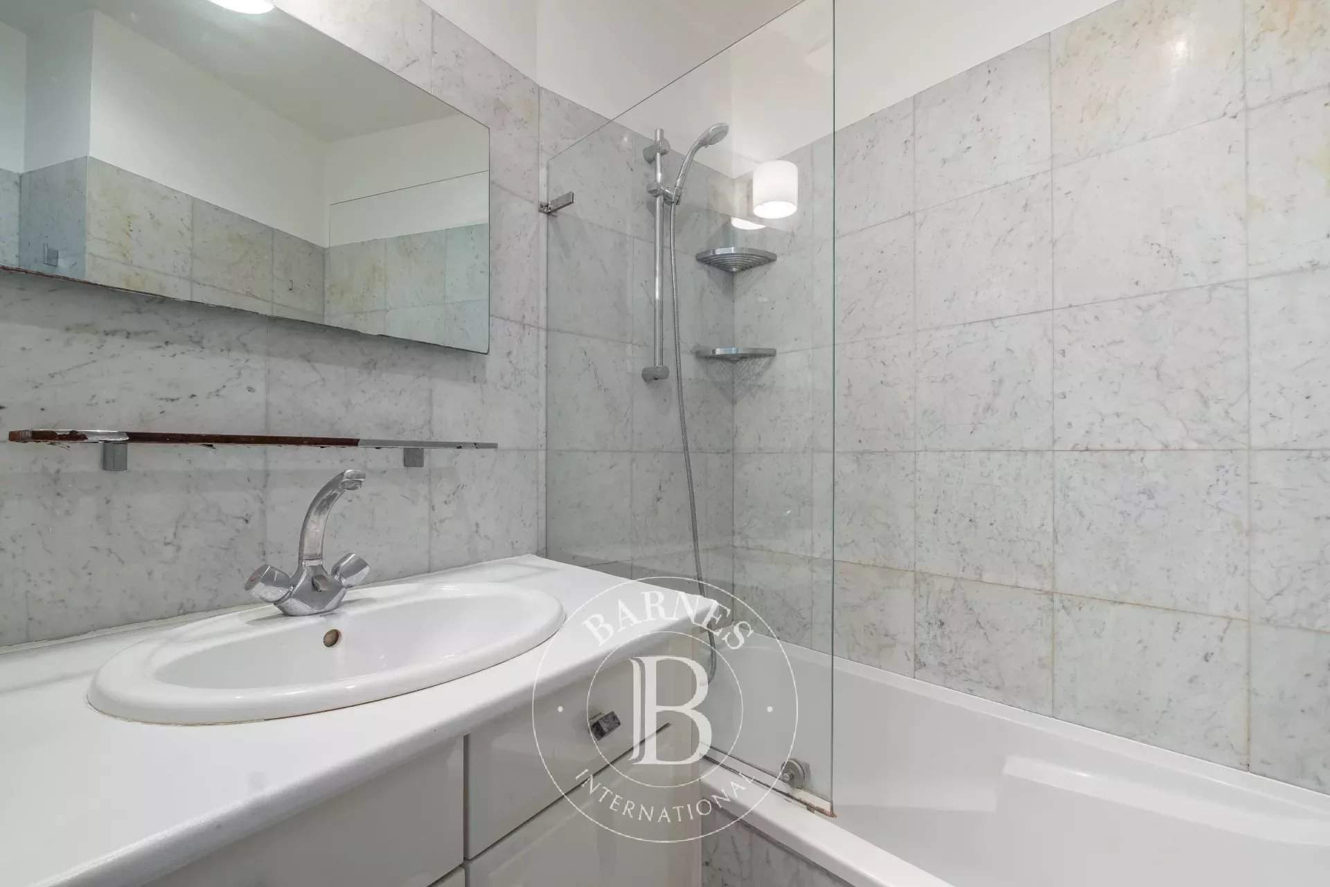 Paris  - Appartement 6 Pi&egrave;ces 4 Chambres - picture 12