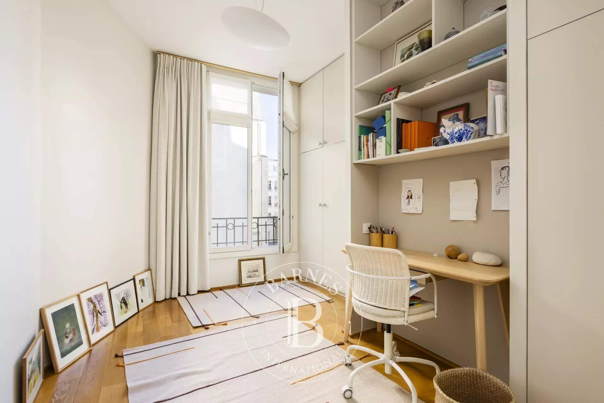 Paris  - Apartment 3 Bedrooms - picture 11