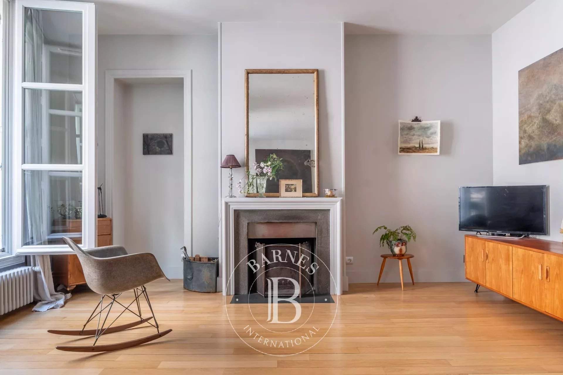 Paris  - Appartement 5 Pi&egrave;ces 3 Chambres - picture 3