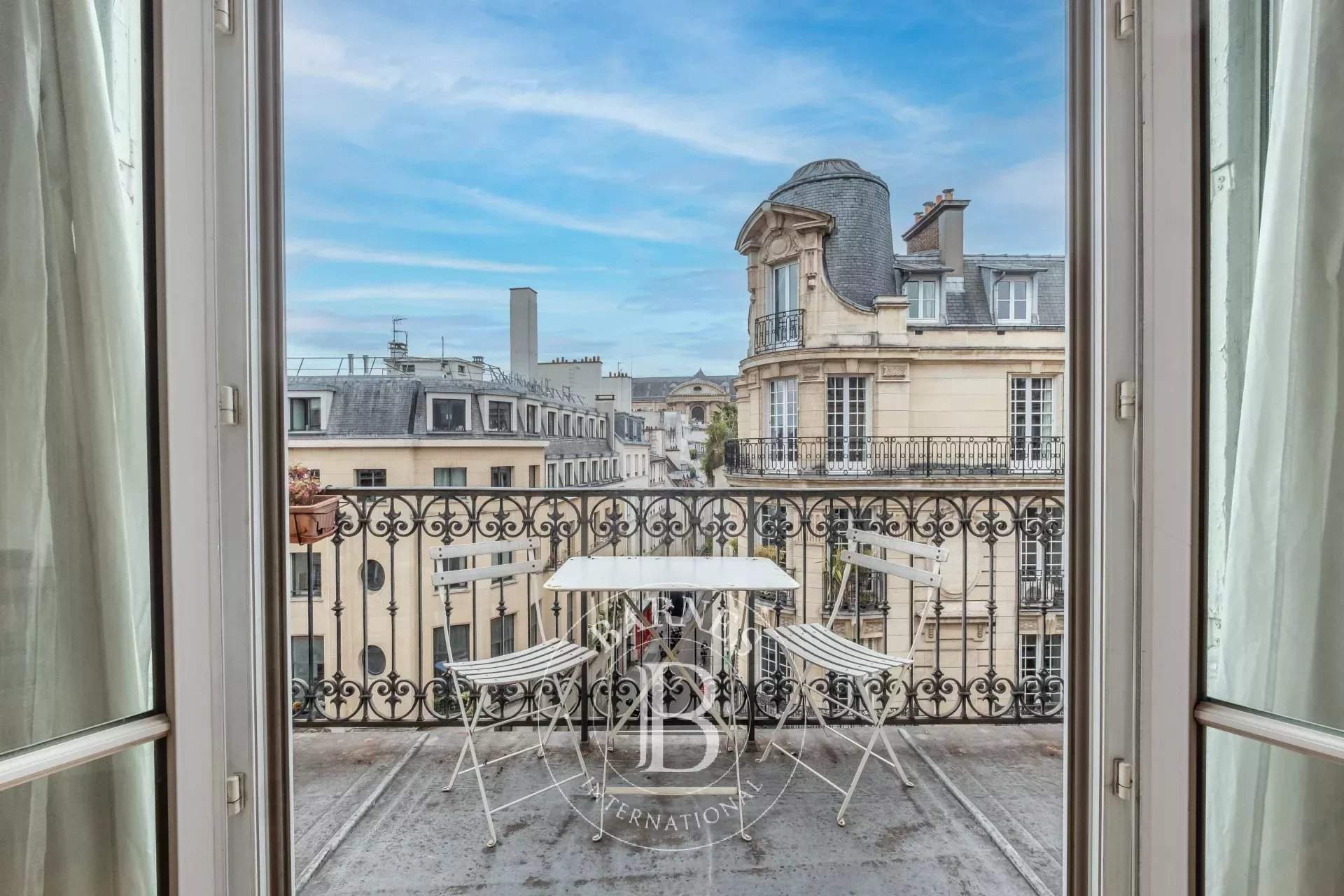 Paris  - Appartement 6 Pi&egrave;ces 4 Chambres - picture 2