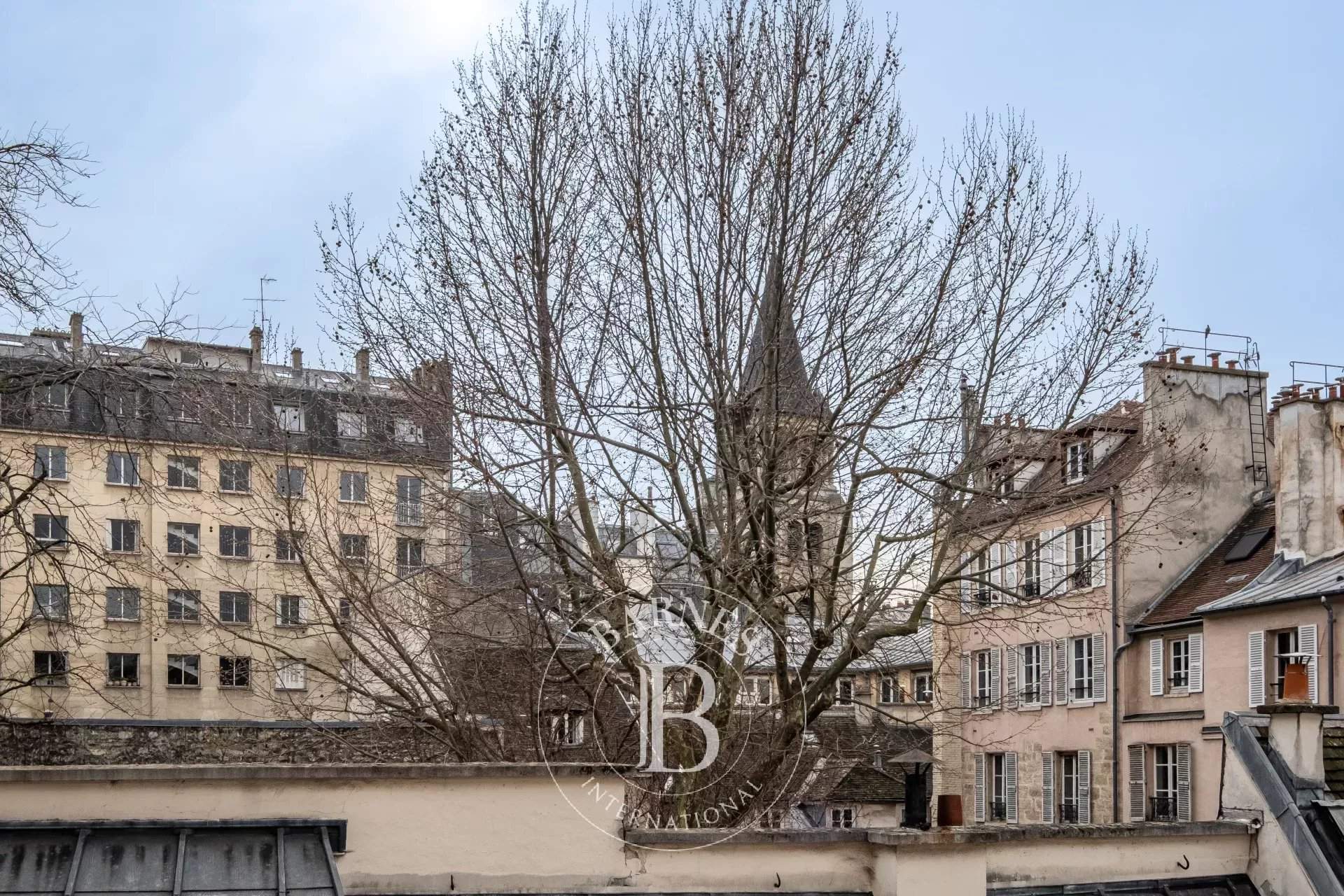 Paris  - Appartement 5 Pi&egrave;ces 3 Chambres - picture 1