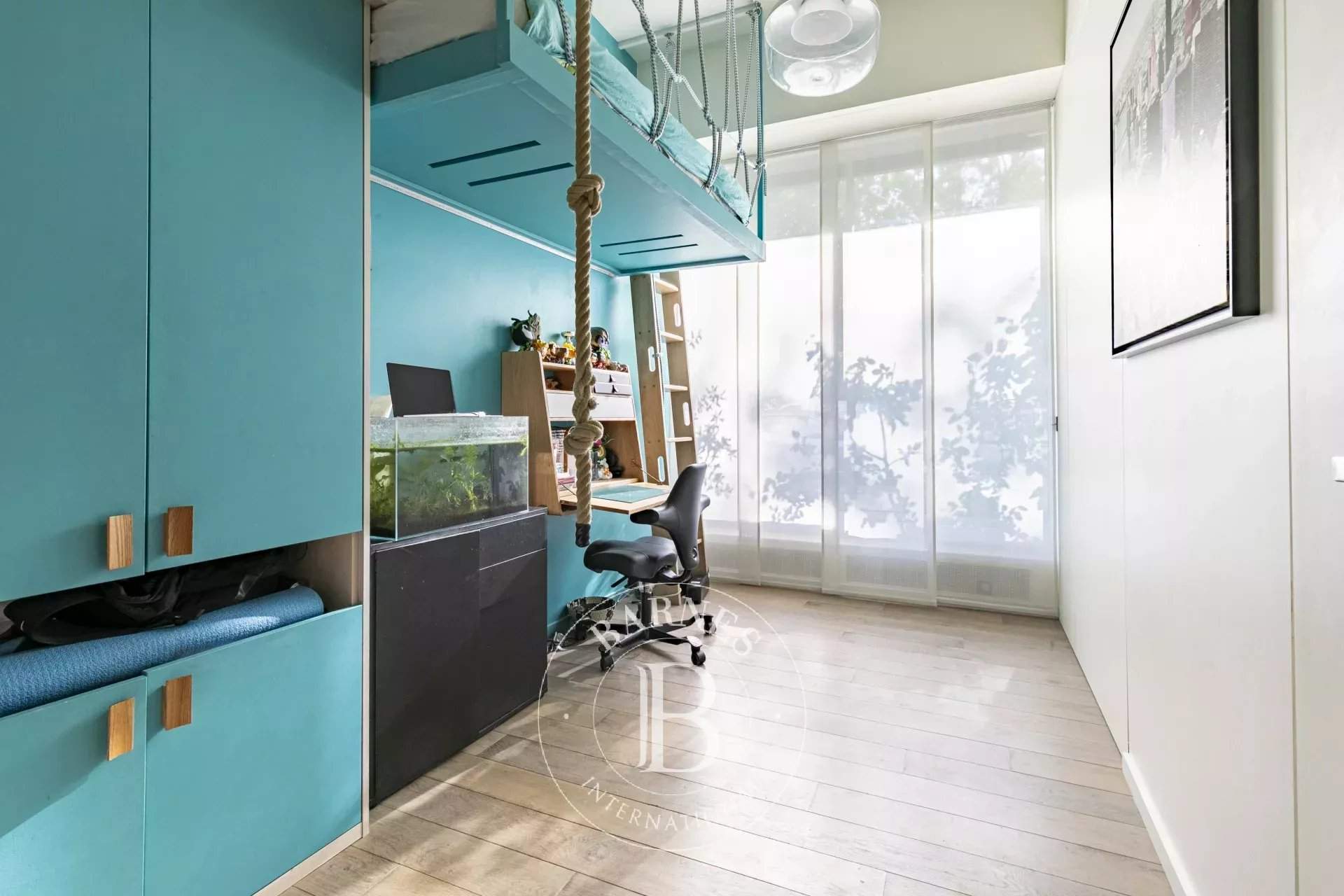 Paris  - Apartment 4 Bedrooms - picture 10