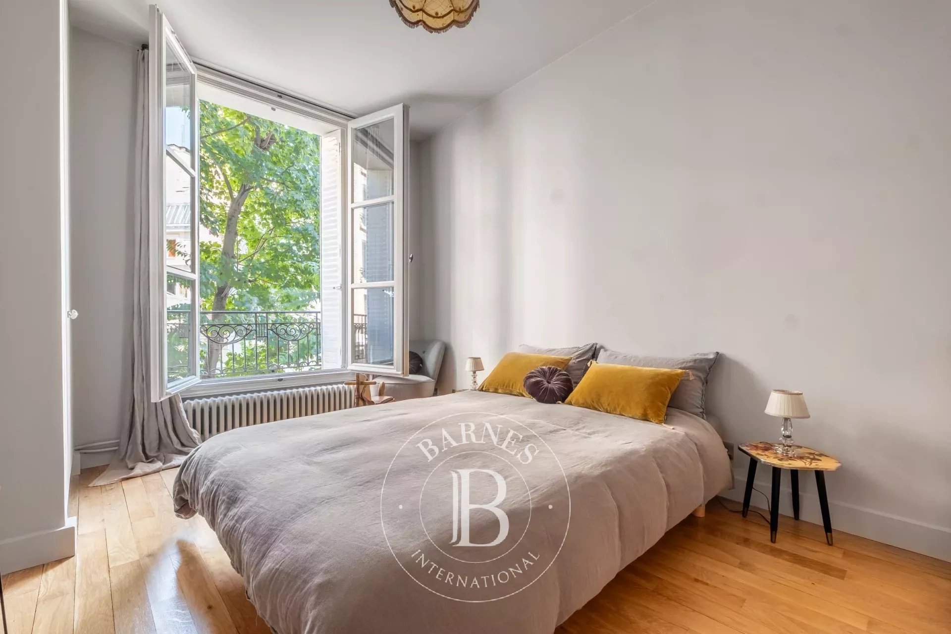 Paris  - Appartement 5 Pi&egrave;ces 3 Chambres - picture 10