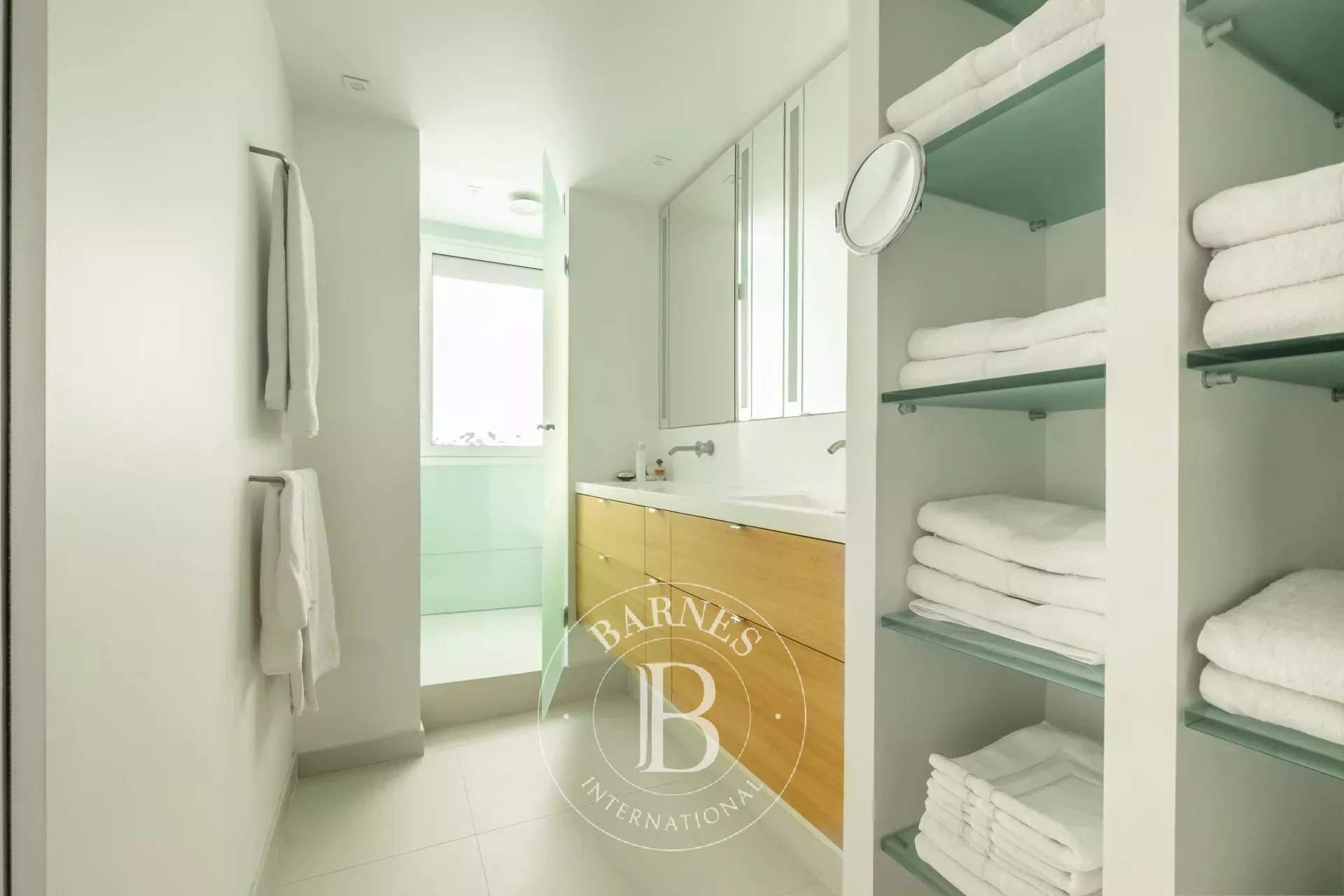 Paris  - Apartment 2 Bedrooms - picture 11