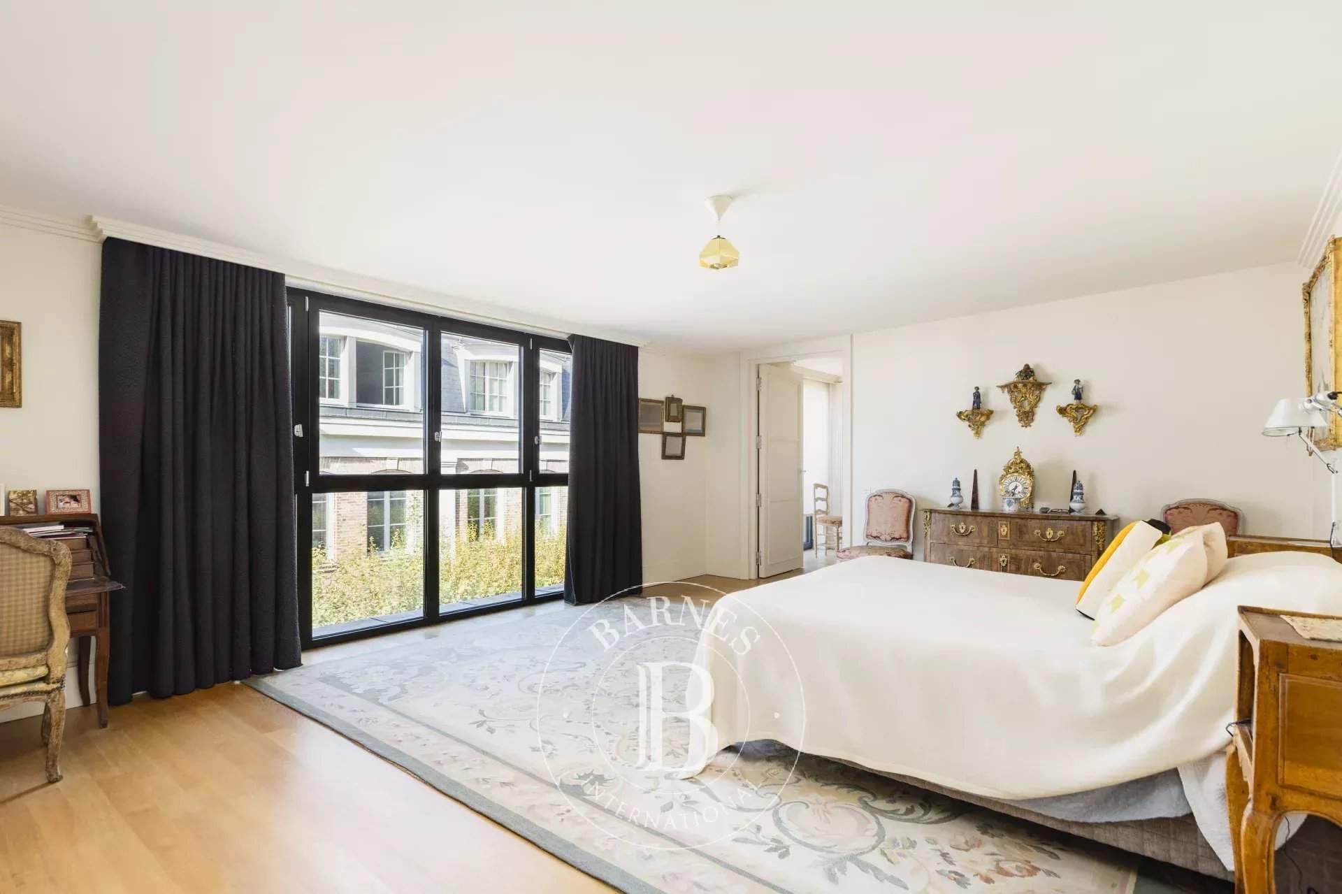 Paris  - Appartement 7 Pi&egrave;ces 3 Chambres - picture 10