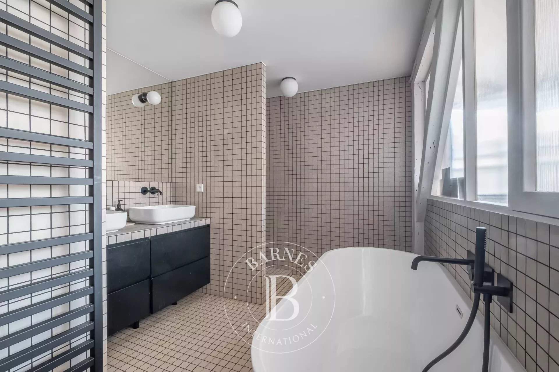 Paris  - Appartement 6 Pi&egrave;ces 3 Chambres - picture 11