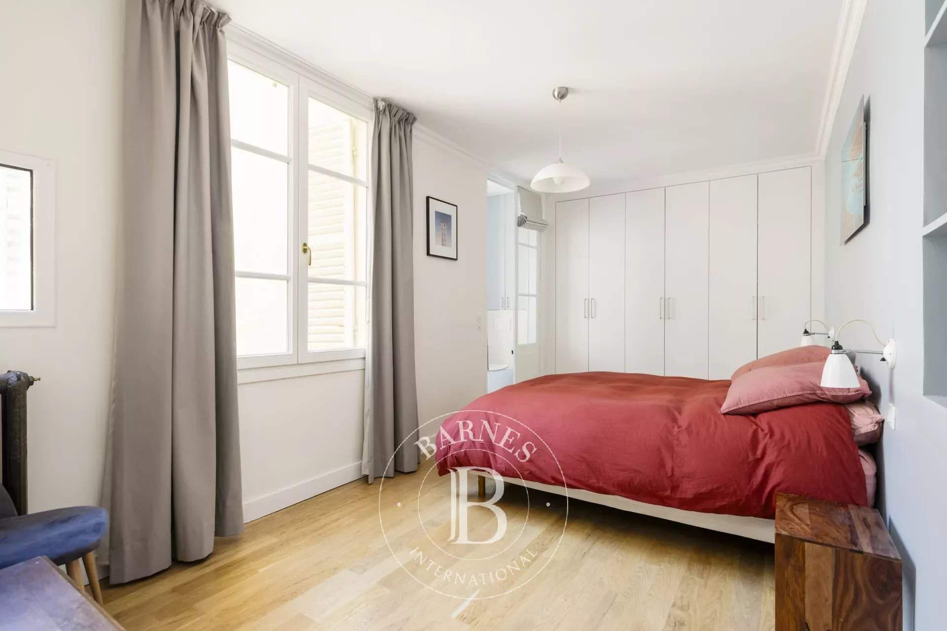 Paris  - Appartement 5 Pi&egrave;ces 3 Chambres - picture 9