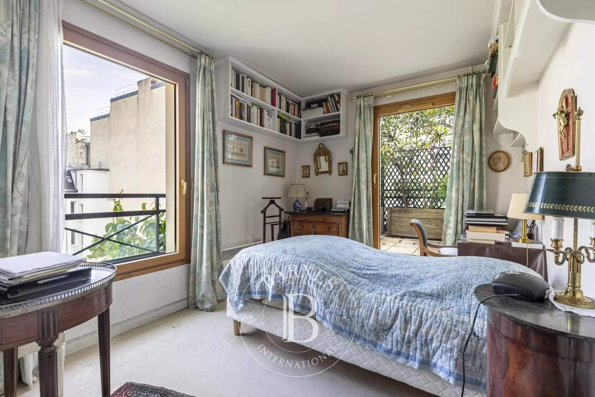 Paris  - Apartment 2 Bedrooms - picture 12