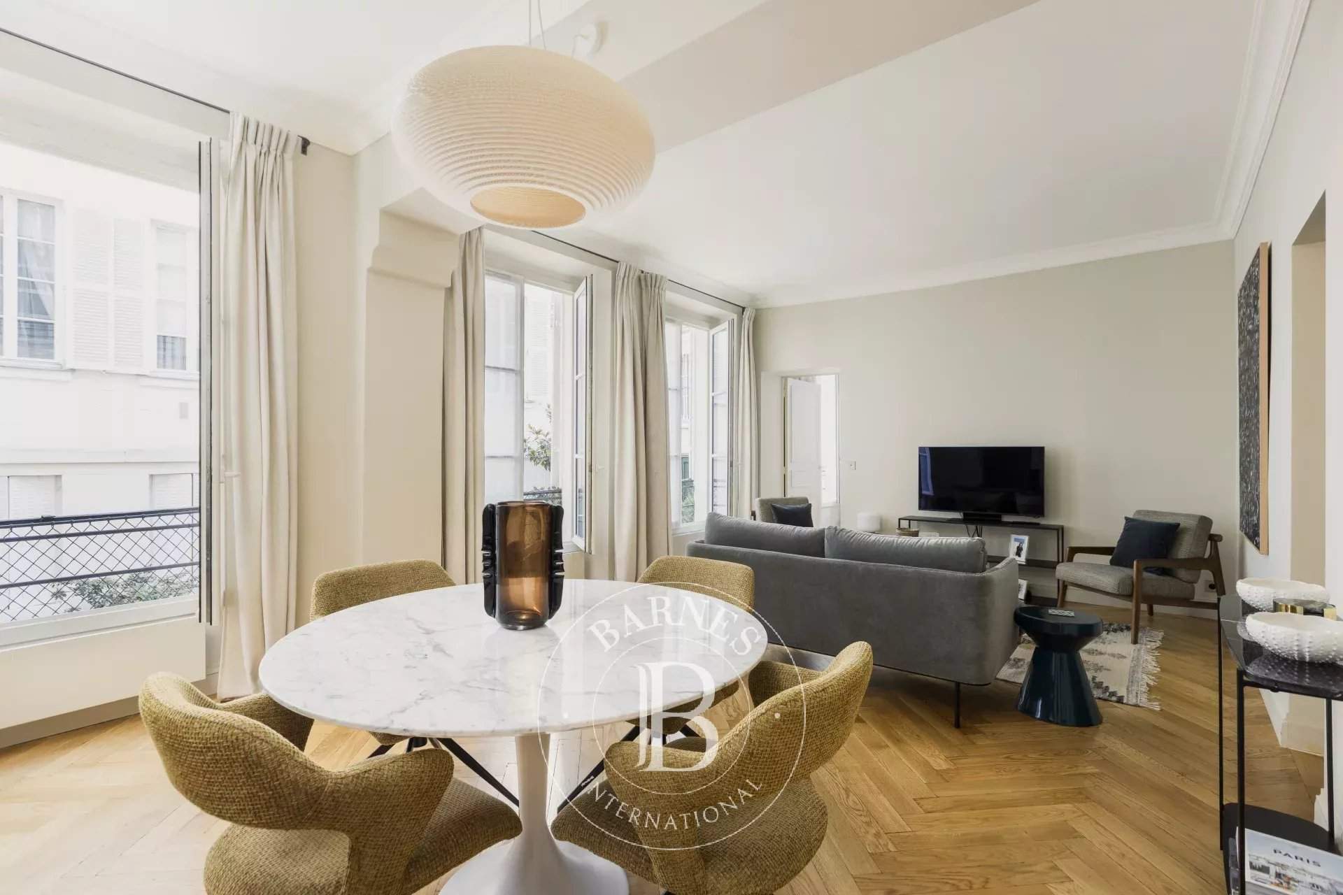 Paris  - Appartement 4 Pièces 2 Chambres - picture 3