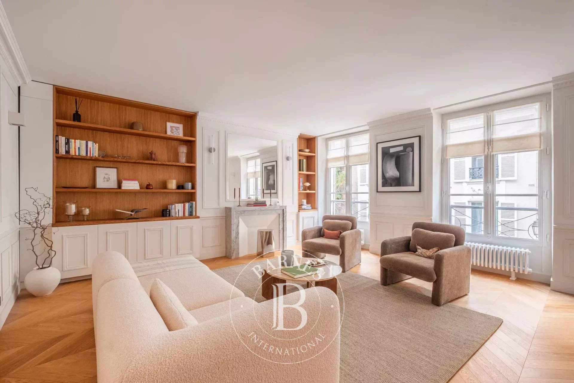 Paris  - Appartement 4 Pi&egrave;ces 2 Chambres - picture 2