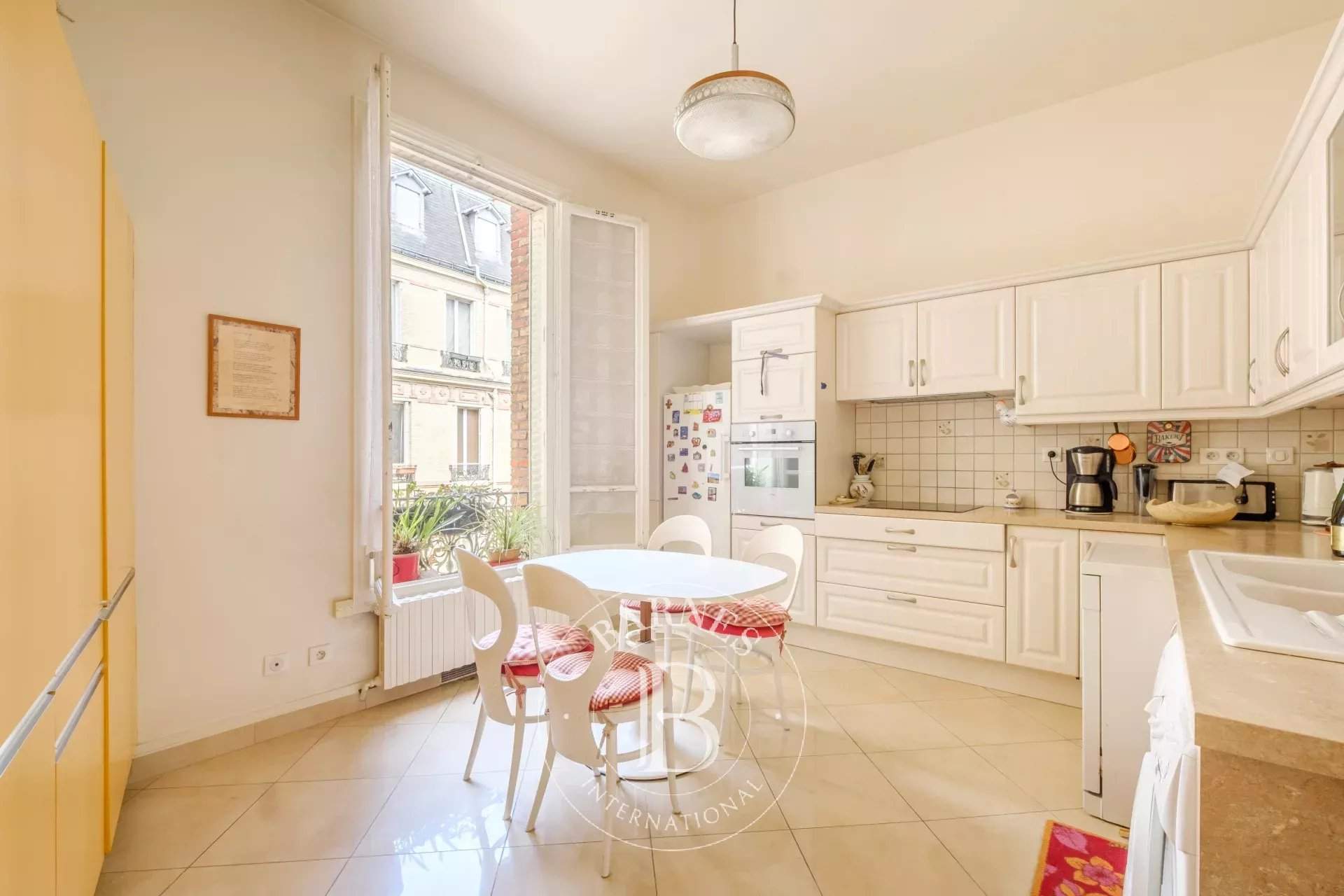 Paris  - Apartment 4 Bedrooms - picture 5