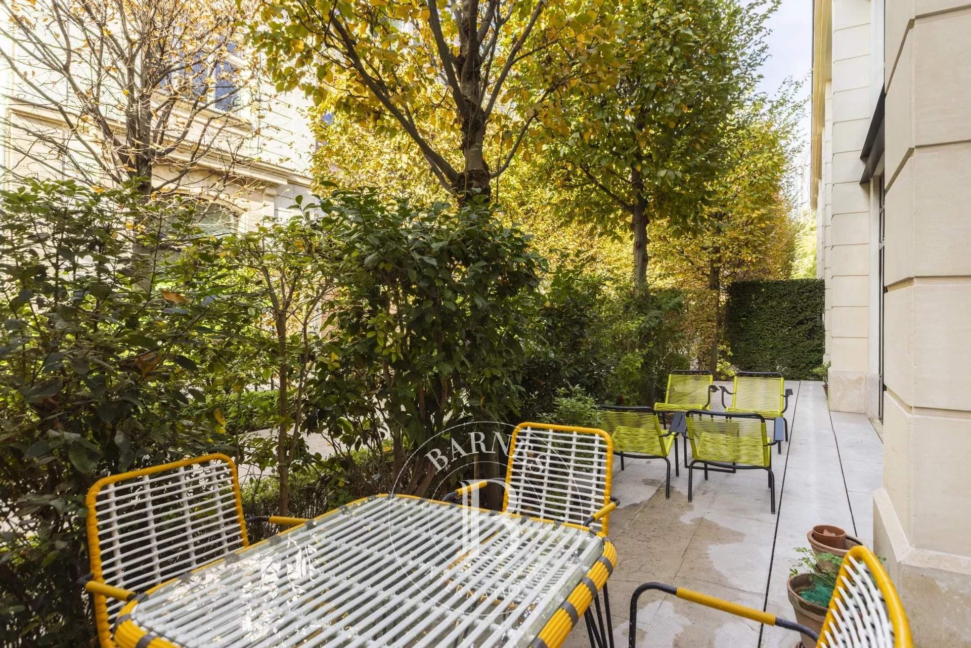 Paris  - Appartement 7 Pi&egrave;ces 3 Chambres - picture 7