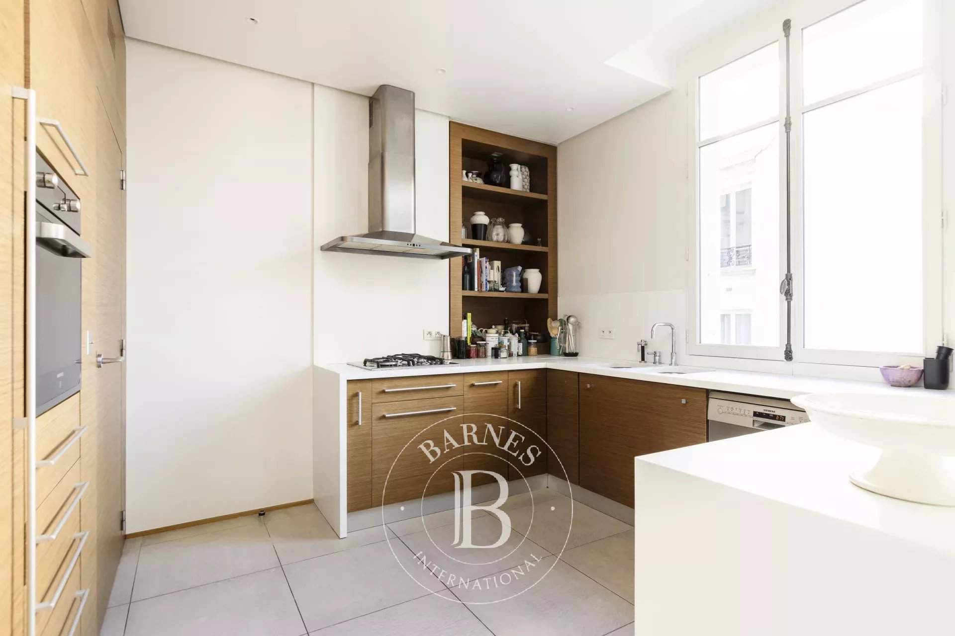 Paris  - Apartment 3 Bedrooms - picture 9