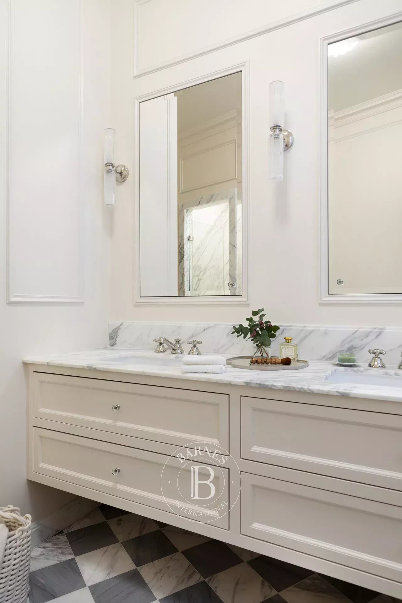 Paris  - Appartement 4 Pi&egrave;ces 2 Chambres - picture 10