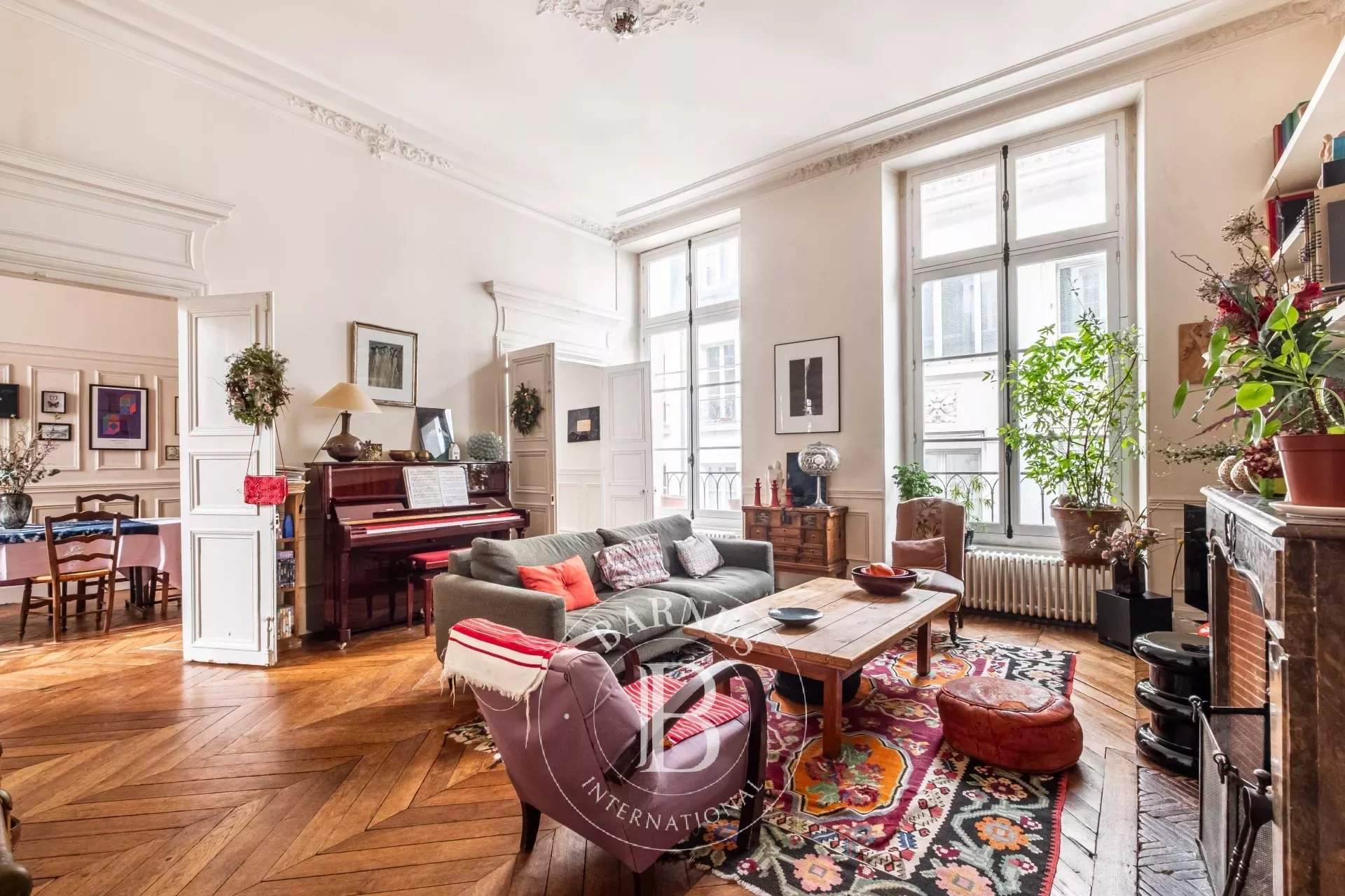 Paris  - Appartement 5 Pi&egrave;ces 3 Chambres - picture 2