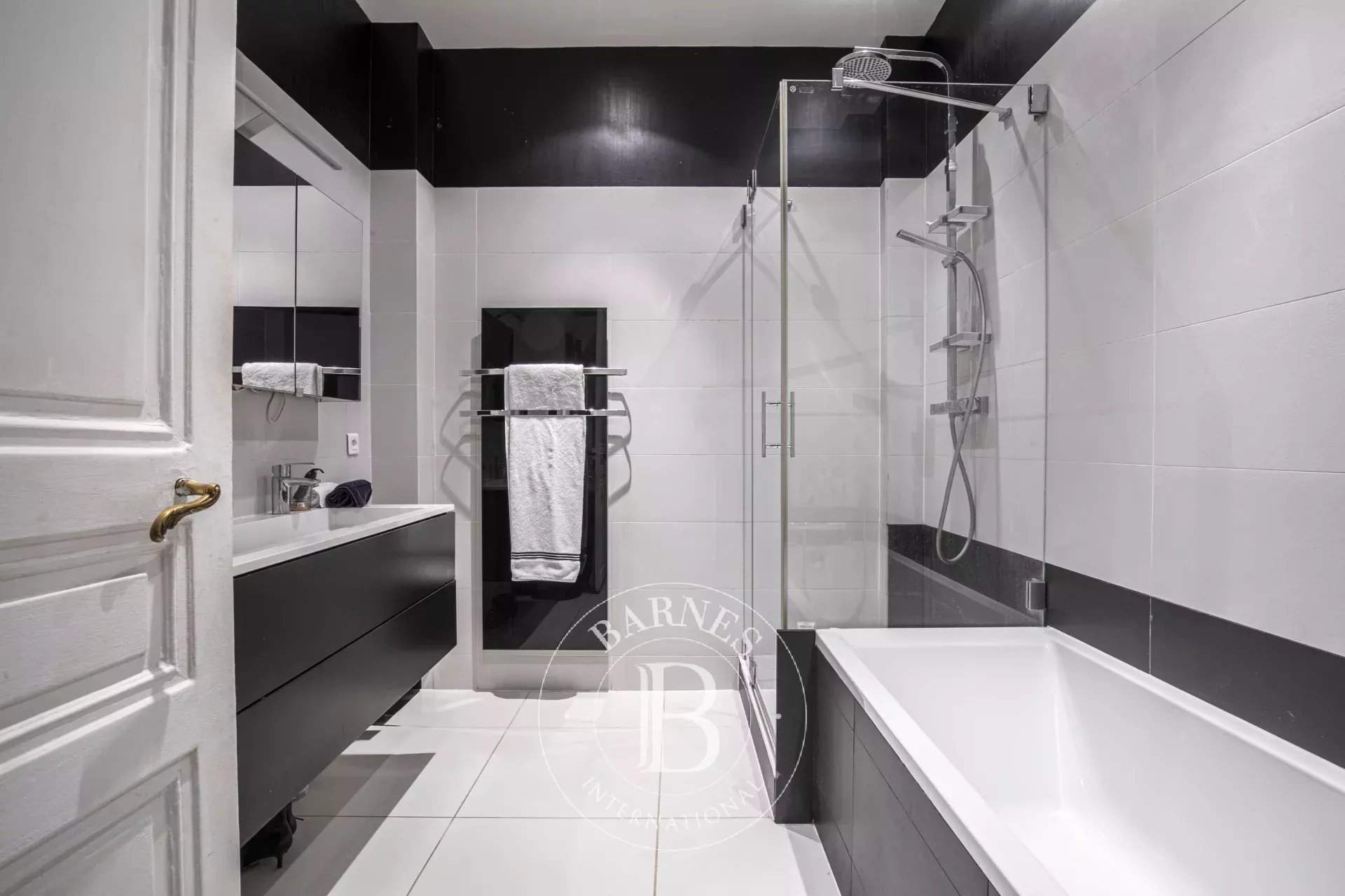 Paris  - Apartment 4 Bedrooms - picture 15