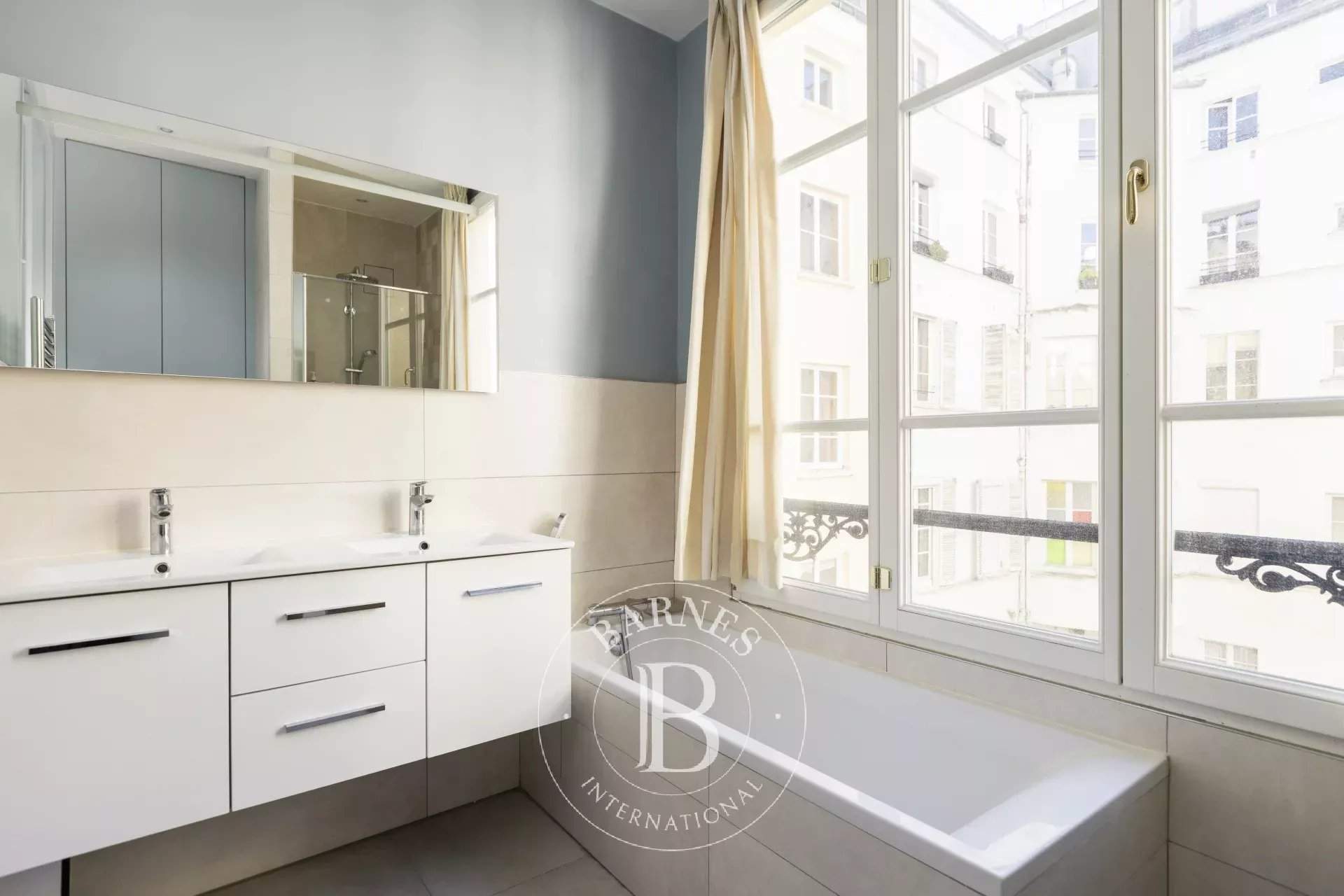 Paris  - Appartement 5 Pi&egrave;ces 3 Chambres - picture 11