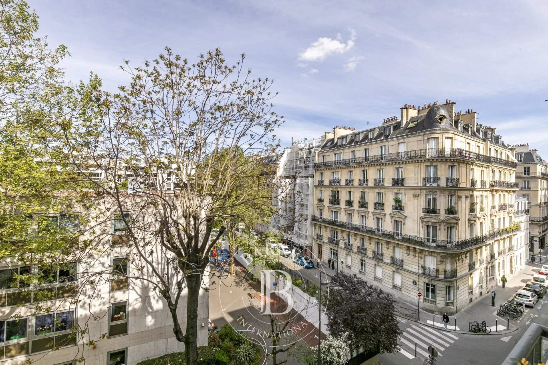 Paris  - Apartment 3 Bedrooms - picture 2