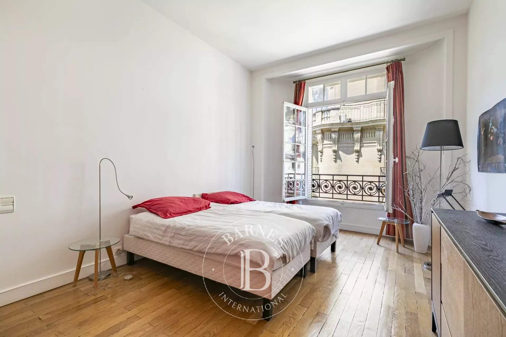 Paris  - Appartement 8 Pièces 4 Chambres - picture 15