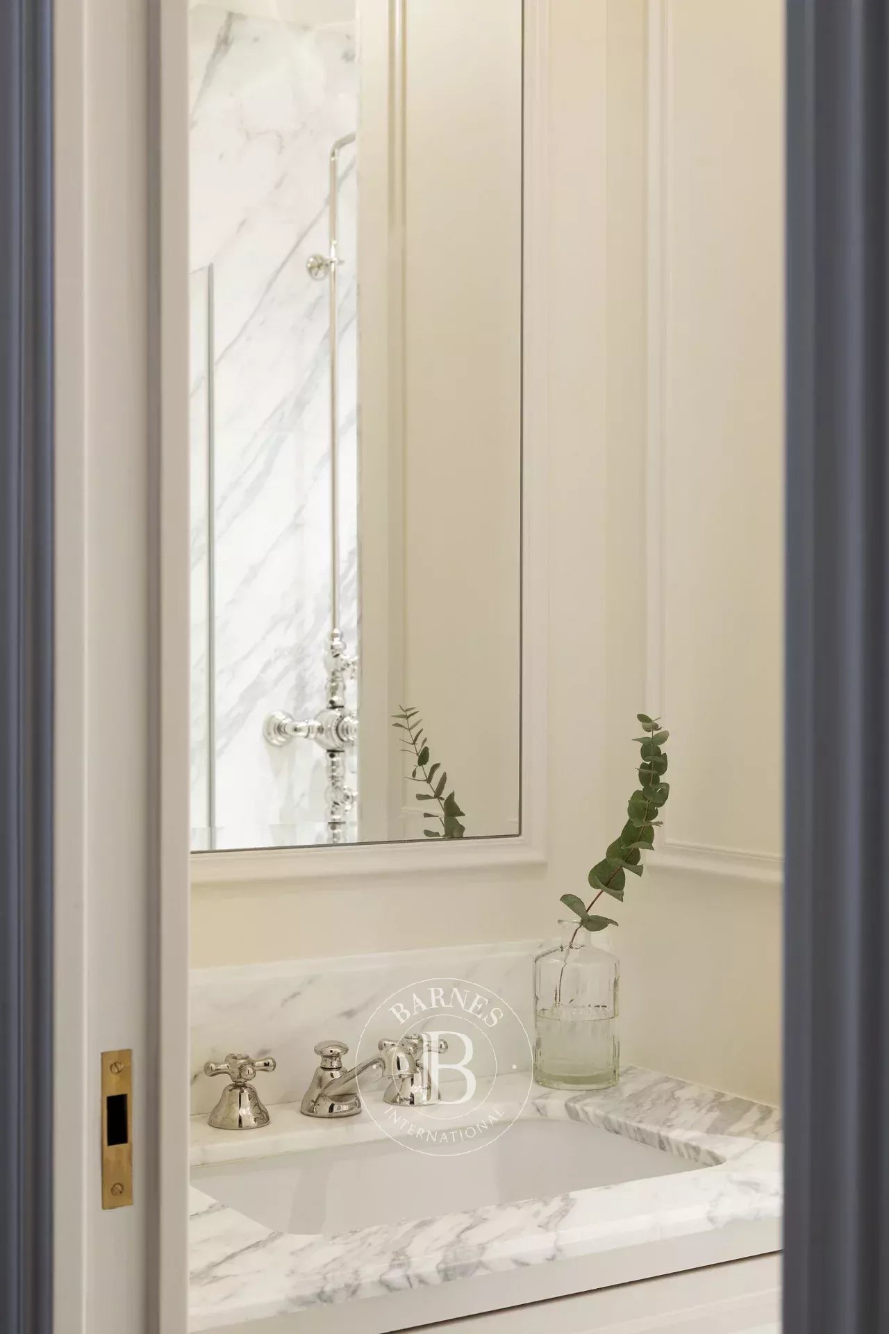 Paris  - Appartement 4 Pi&egrave;ces 2 Chambres - picture 12