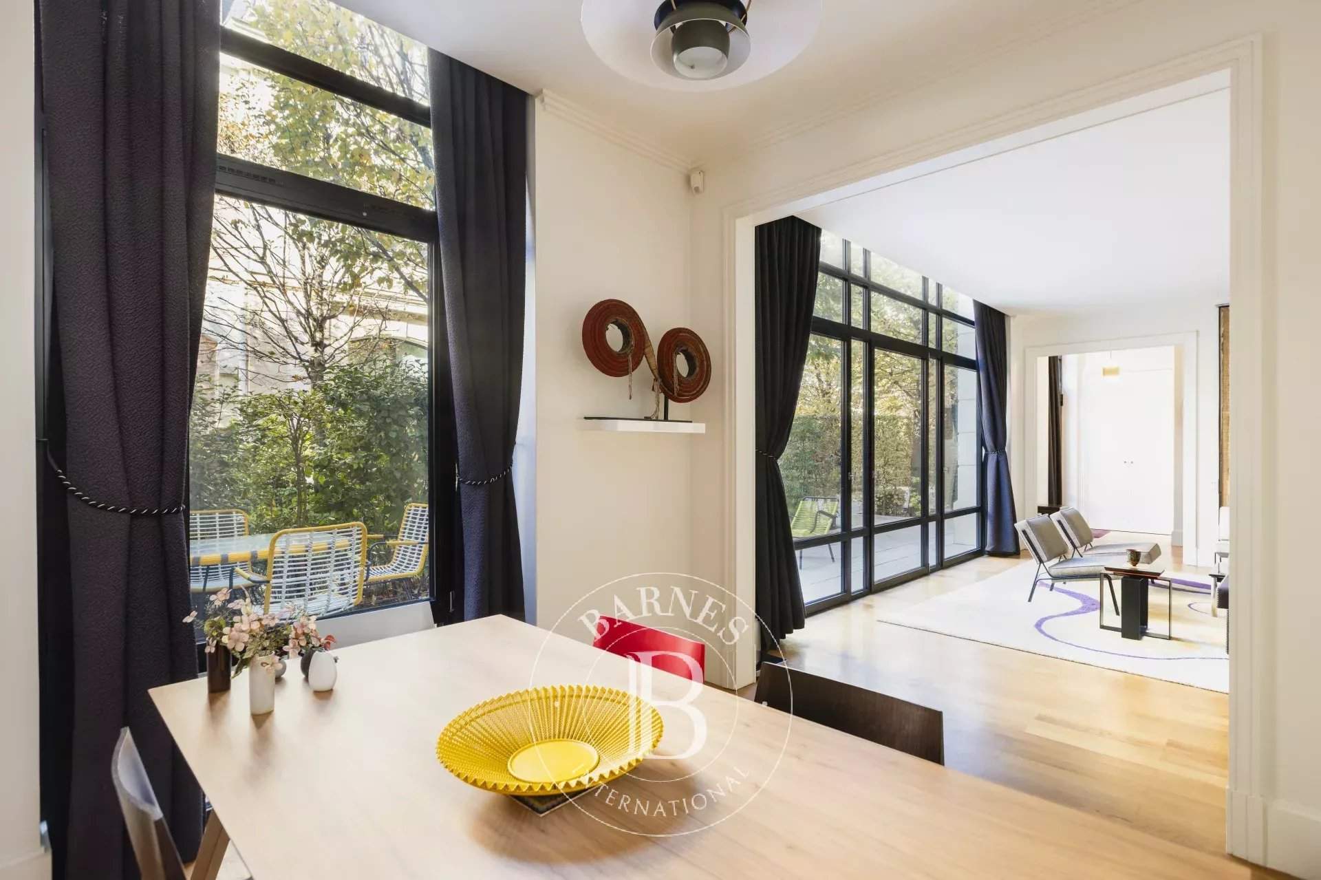 Paris  - Appartement 7 Pi&egrave;ces 3 Chambres - picture 5