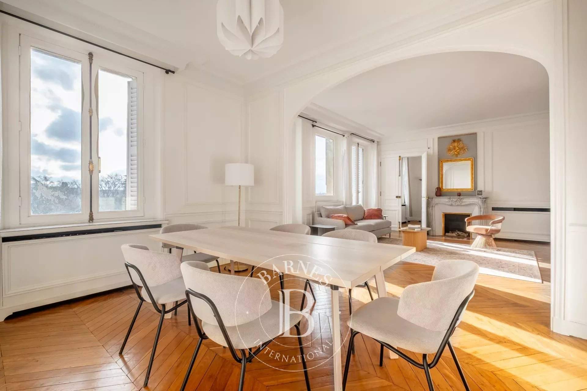 Paris  - Appartement 4 Pi&egrave;ces 2 Chambres - picture 3