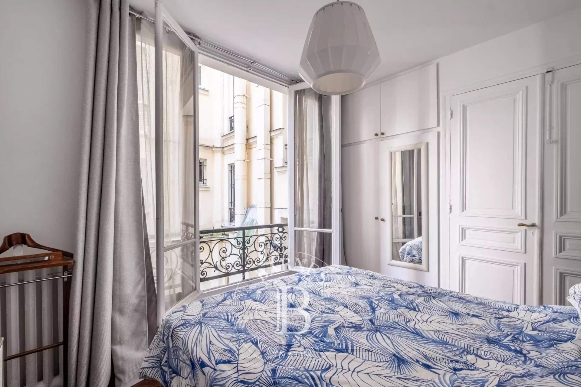Paris  - Apartment 2 Bedrooms - picture 10