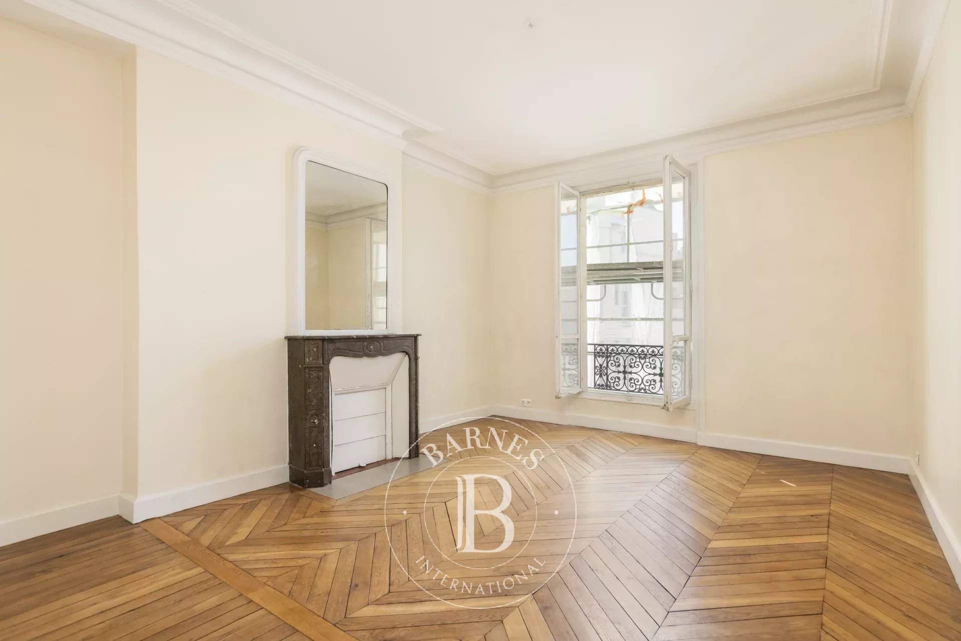 Paris  - Apartment 3 Bedrooms - picture 9