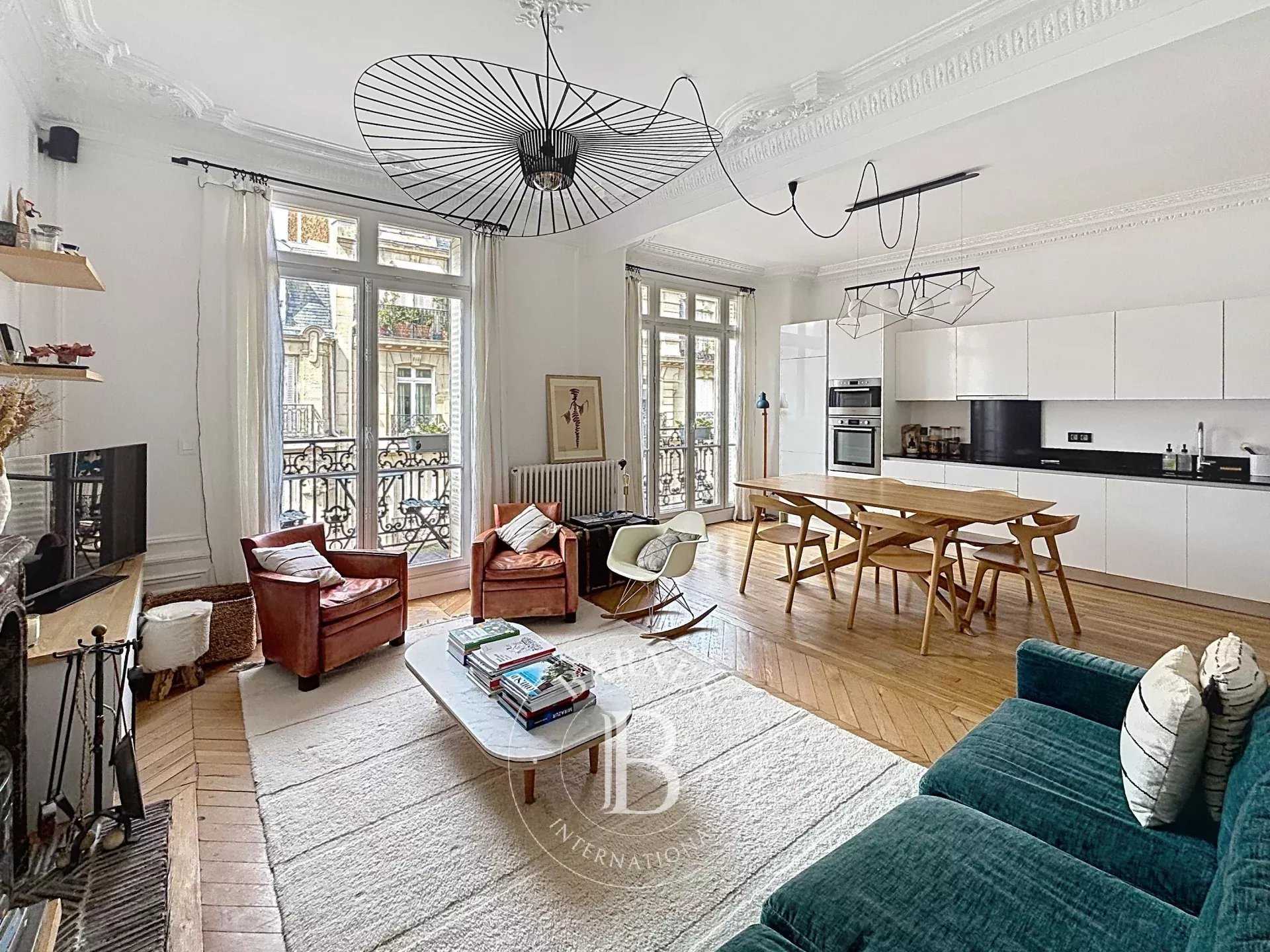Paris  - Appartement 6 Pi&egrave;ces 4 Chambres