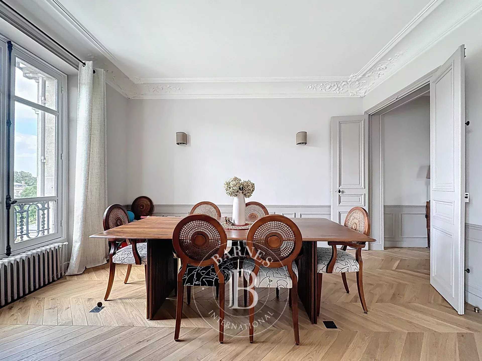 Paris  - Apartment 2 Bedrooms