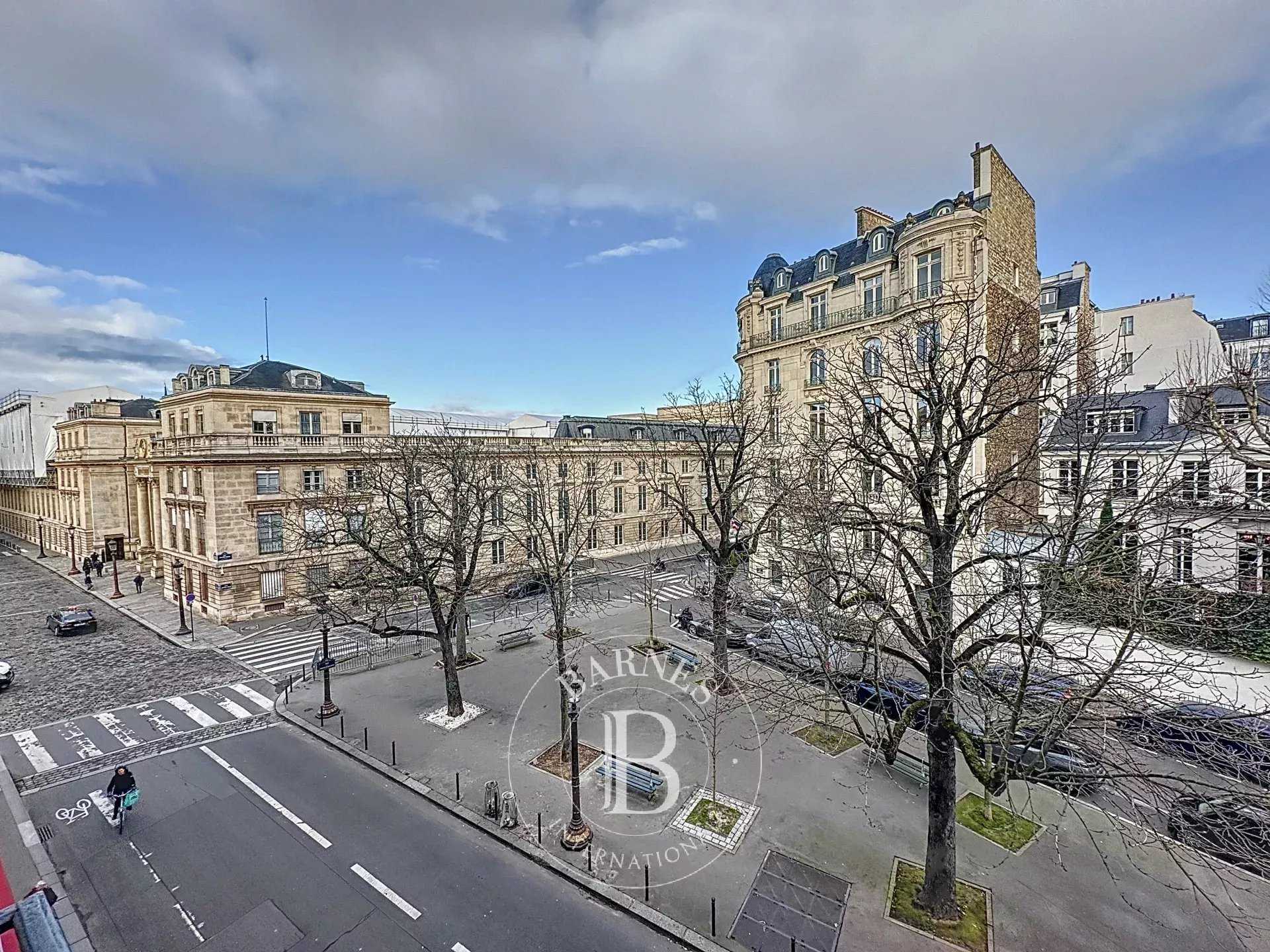 Paris  - Appartement 3 Pièces, 1 Chambre