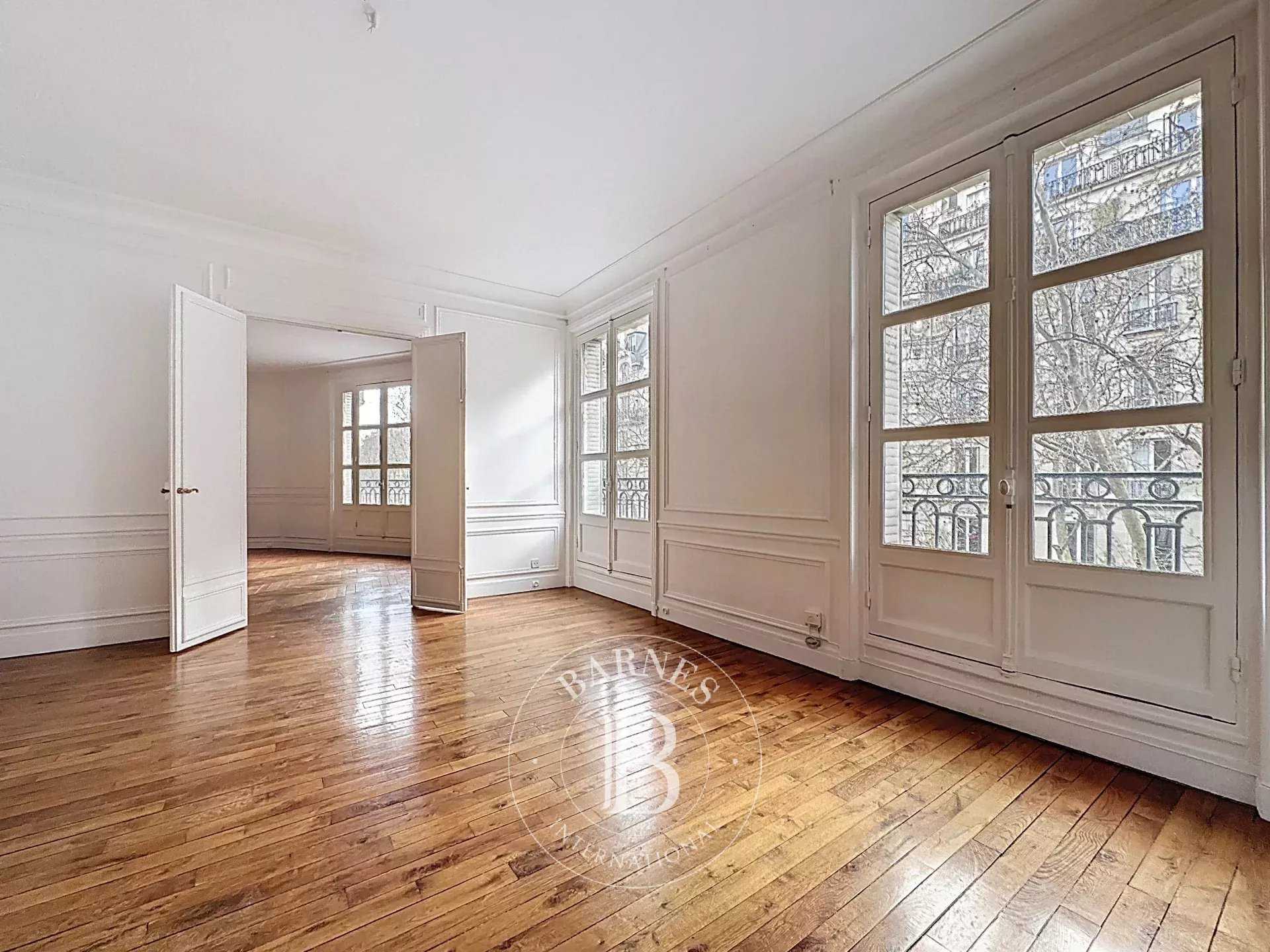 Paris  - Appartement 7 Pi&egrave;ces 4 Chambres