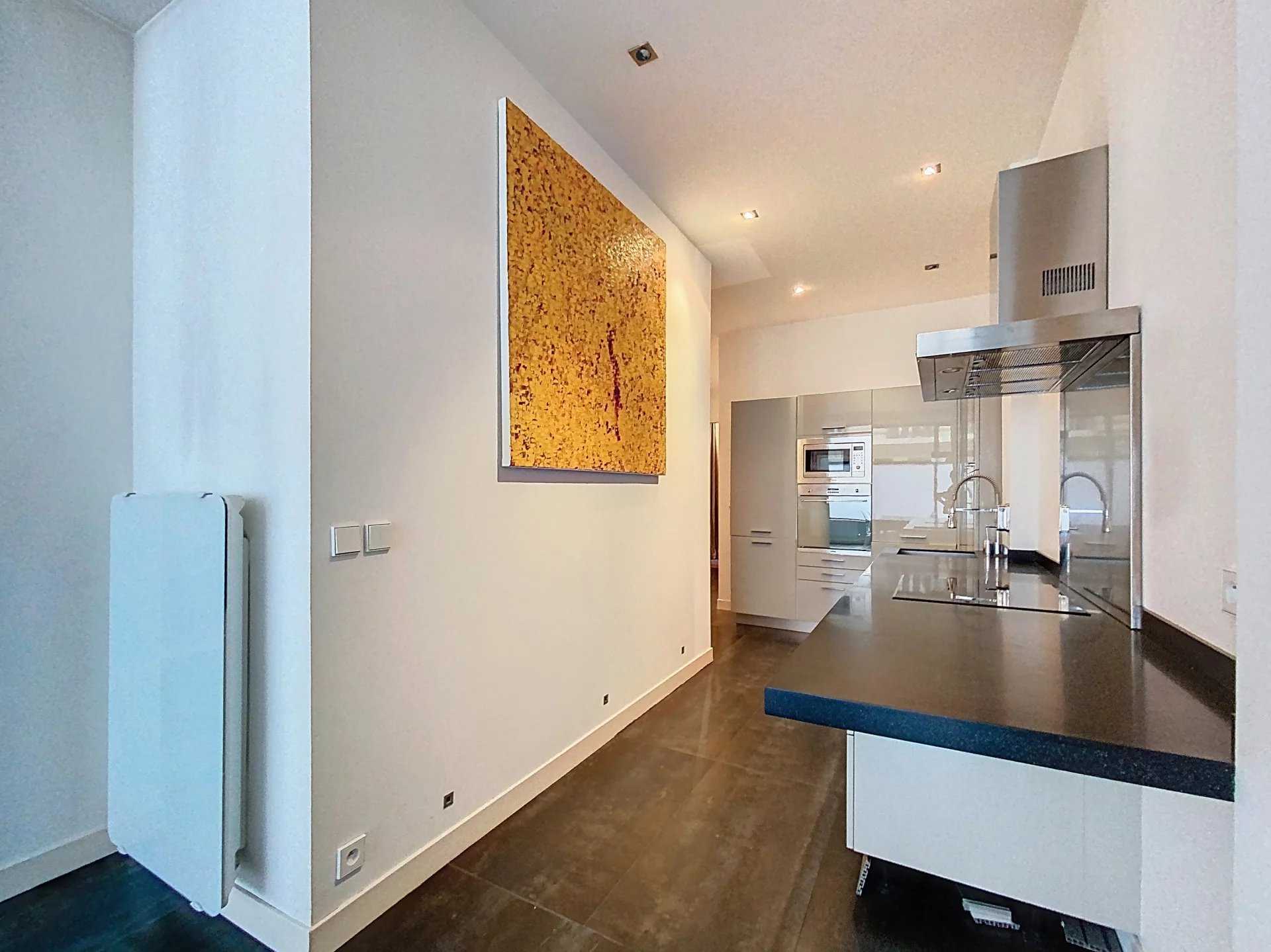 Paris  - Appartement 2 Pièces, 1 Chambre