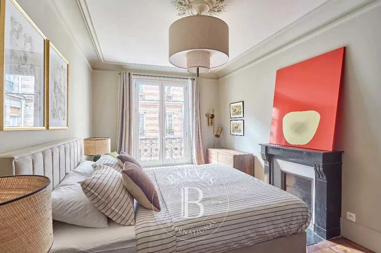 Paris  - Apartment 2 Bedrooms