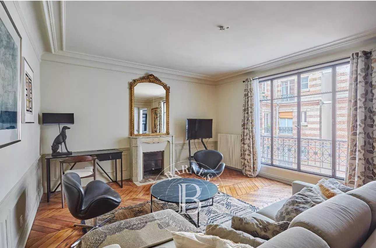 Paris  - Apartment 2 Bedrooms