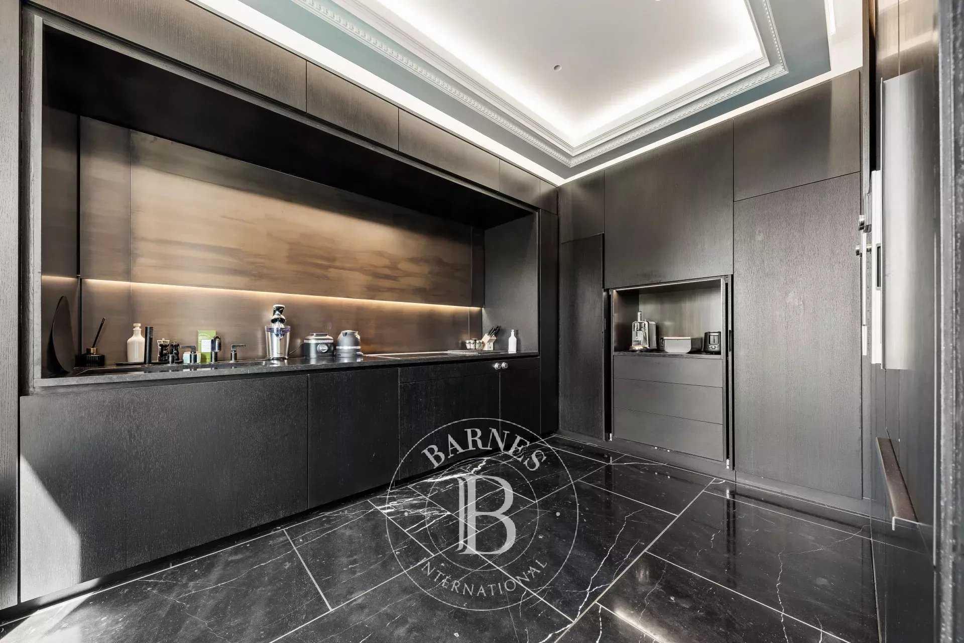 Paris  - Apartment 3 Bedrooms