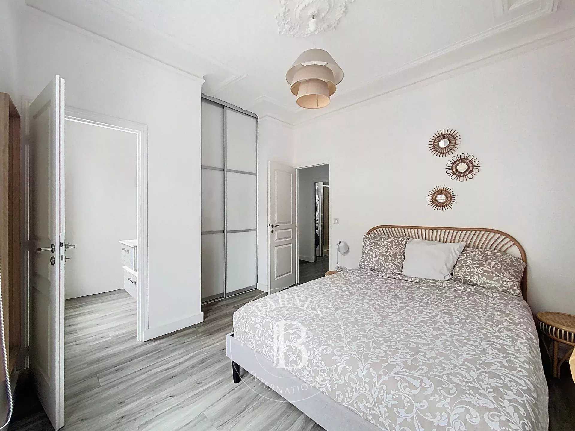 Paris  - Apartment 3 Bedrooms