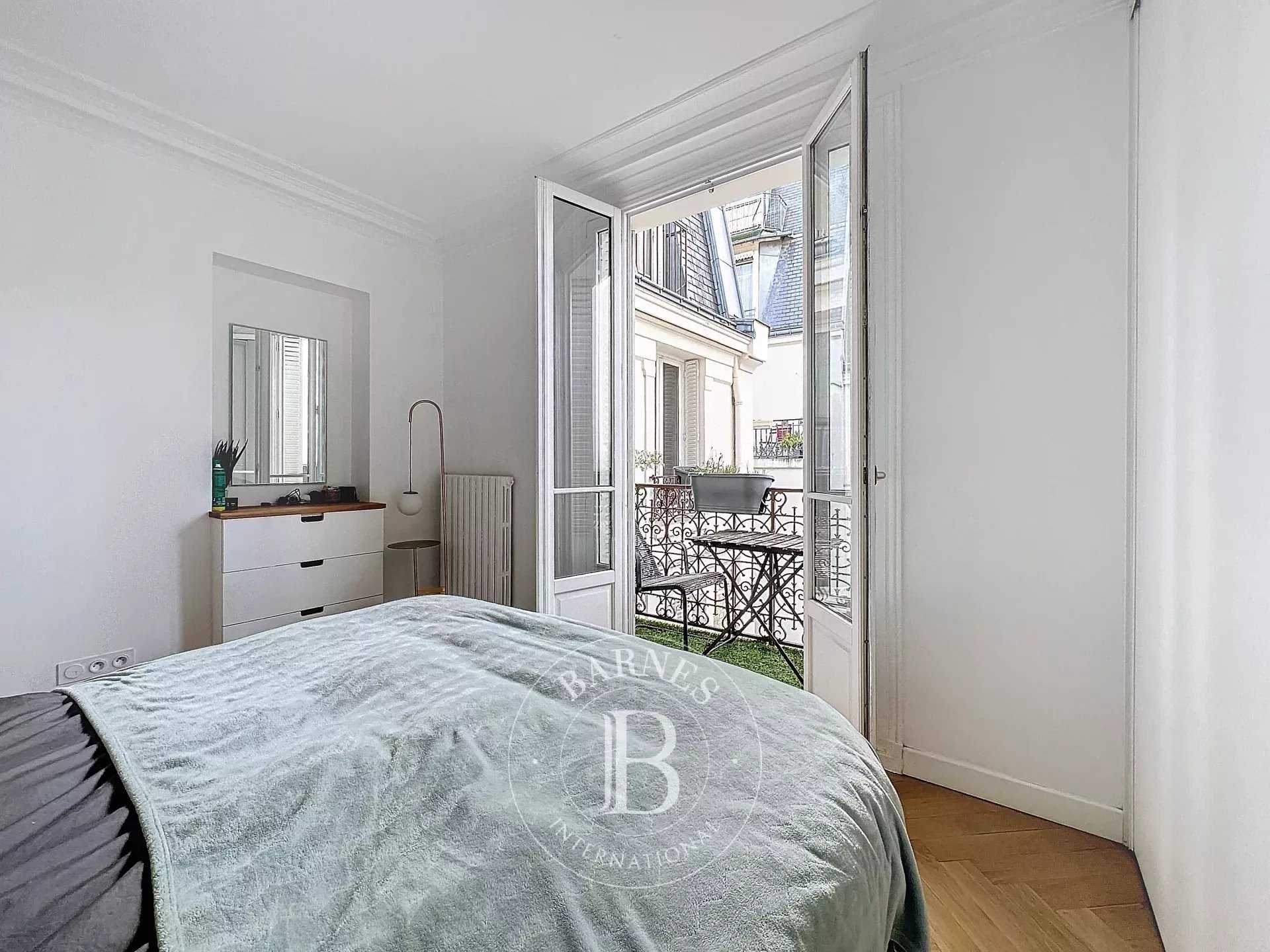 Paris  - Appartement 2 Pi&egrave;ces, 1 Chambre